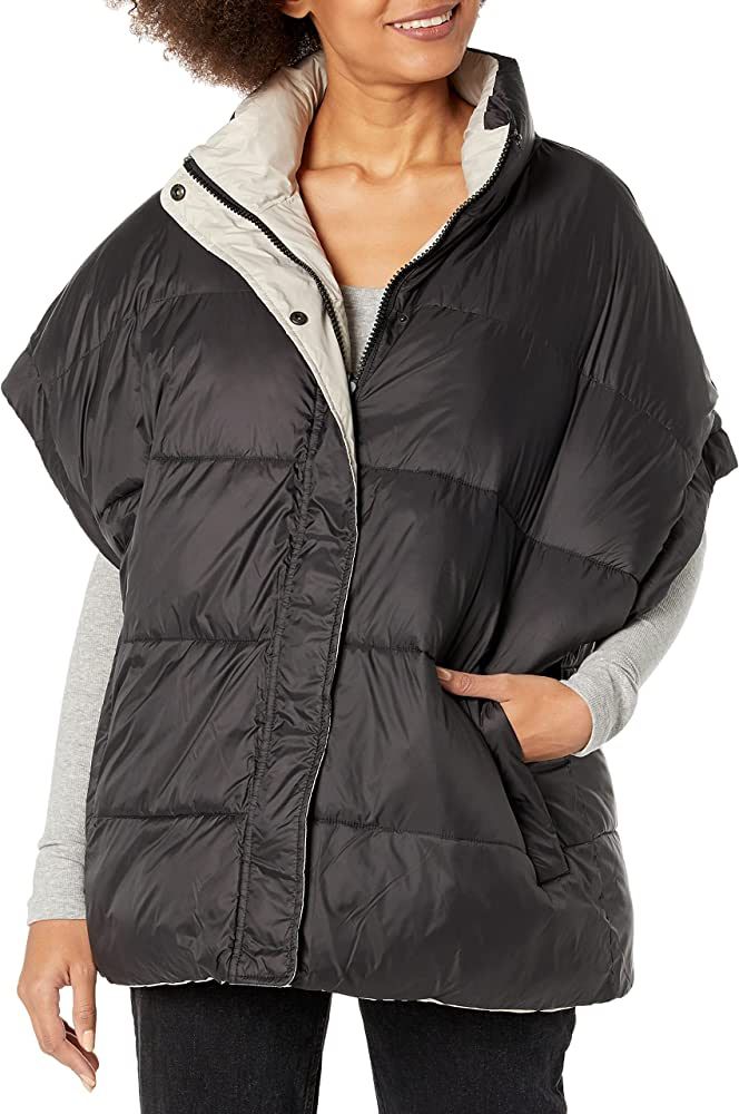 UGG Women's Sydnee Reversible Puffer Vest | Amazon (US)