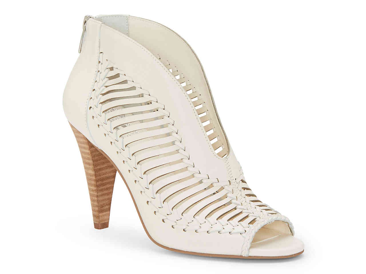 Vince CamutoAcha Bootie | DSW