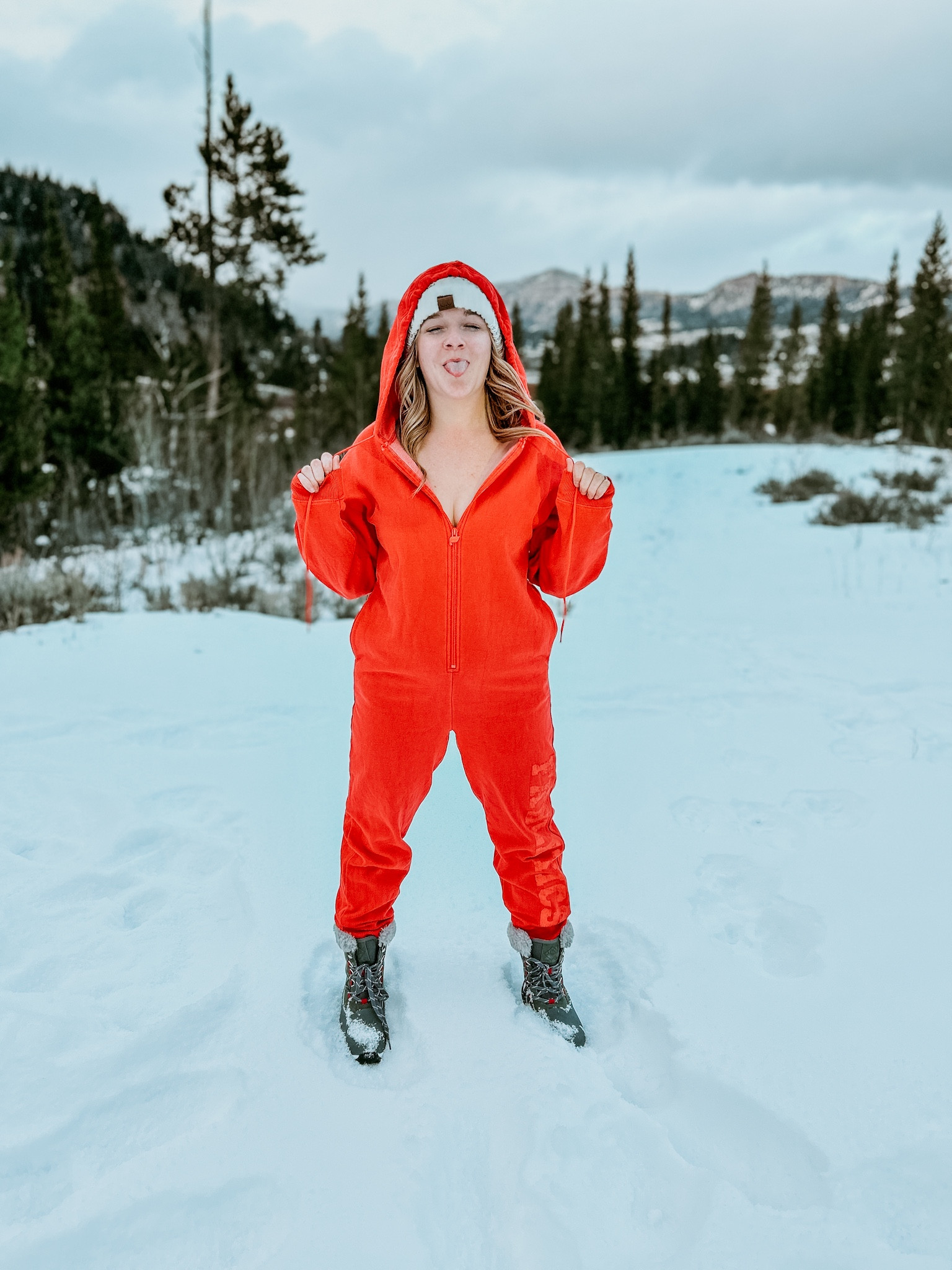 Fabletics onesie- perfect for the holidays! Only $19.98 when you become a VIP!


#LTKsalealert #LTKHoliday #LTKGiftGuide