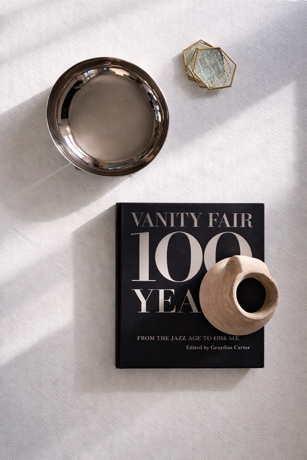 Coffee table decor

#LTKmorningroutine #LTKHome #LTKmomlife