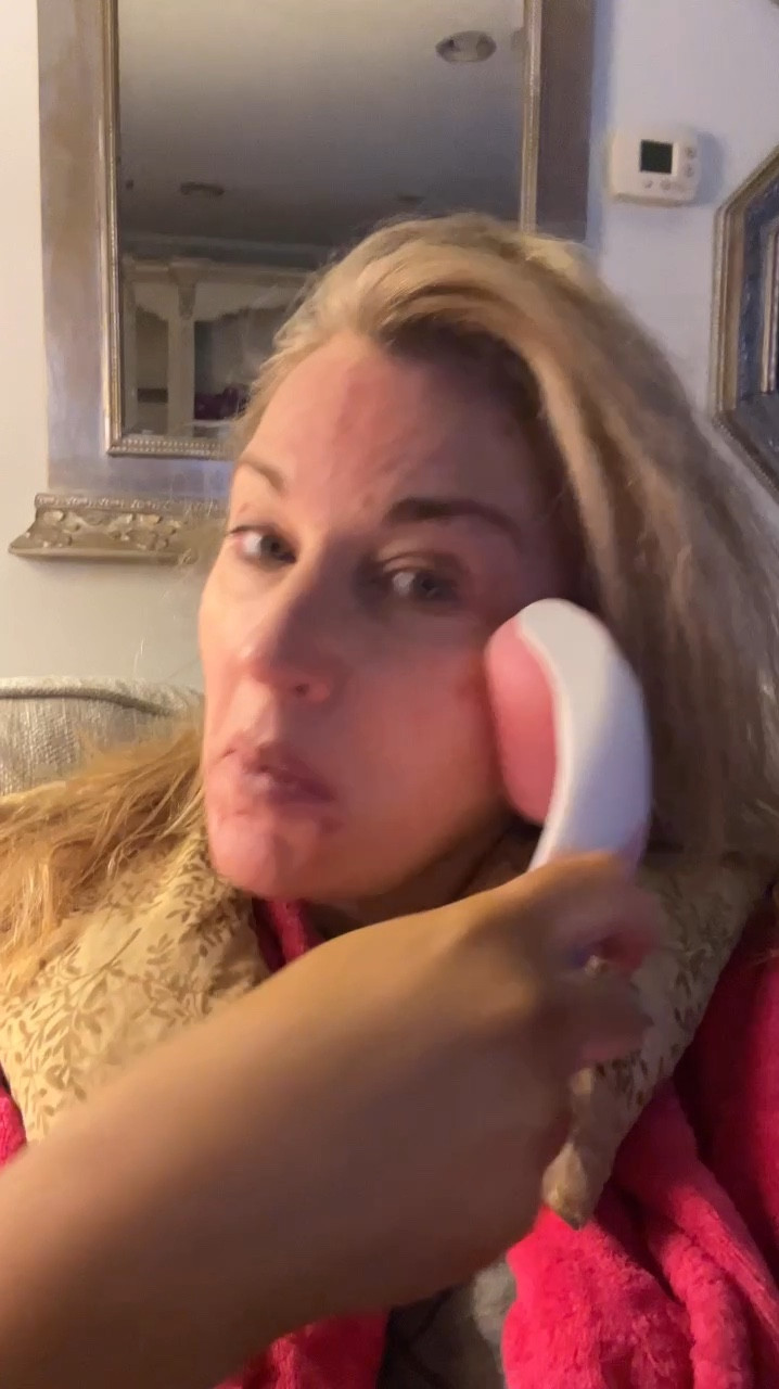 Iced face roller
Gifts under $10

#LTKGiftGuide #LTKOver40 #LTKBeauty