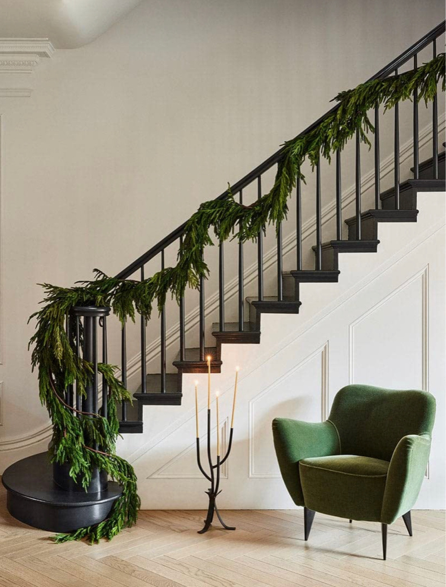 #christmasdecor #green #garland #christmas 

#LTKhome #LTKHoliday #LTKSeasonal