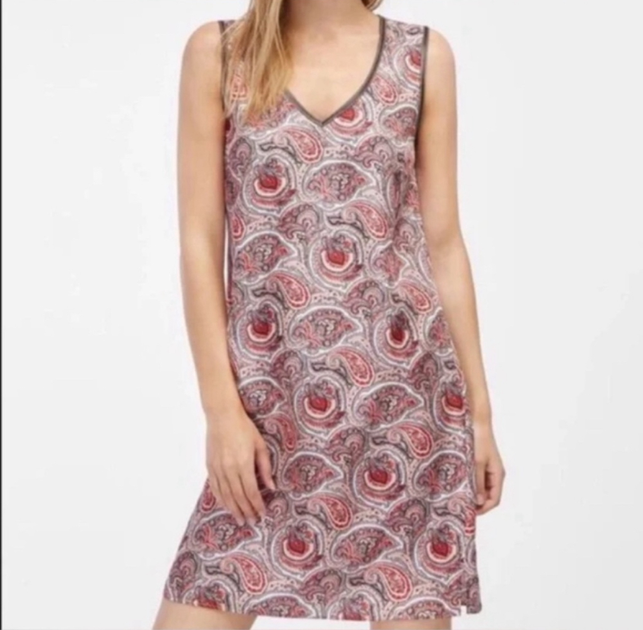 Massimo dutti silk paisley dress 

#LTKFindsUnder50 #LTKSeasonal #LTKStyleTip