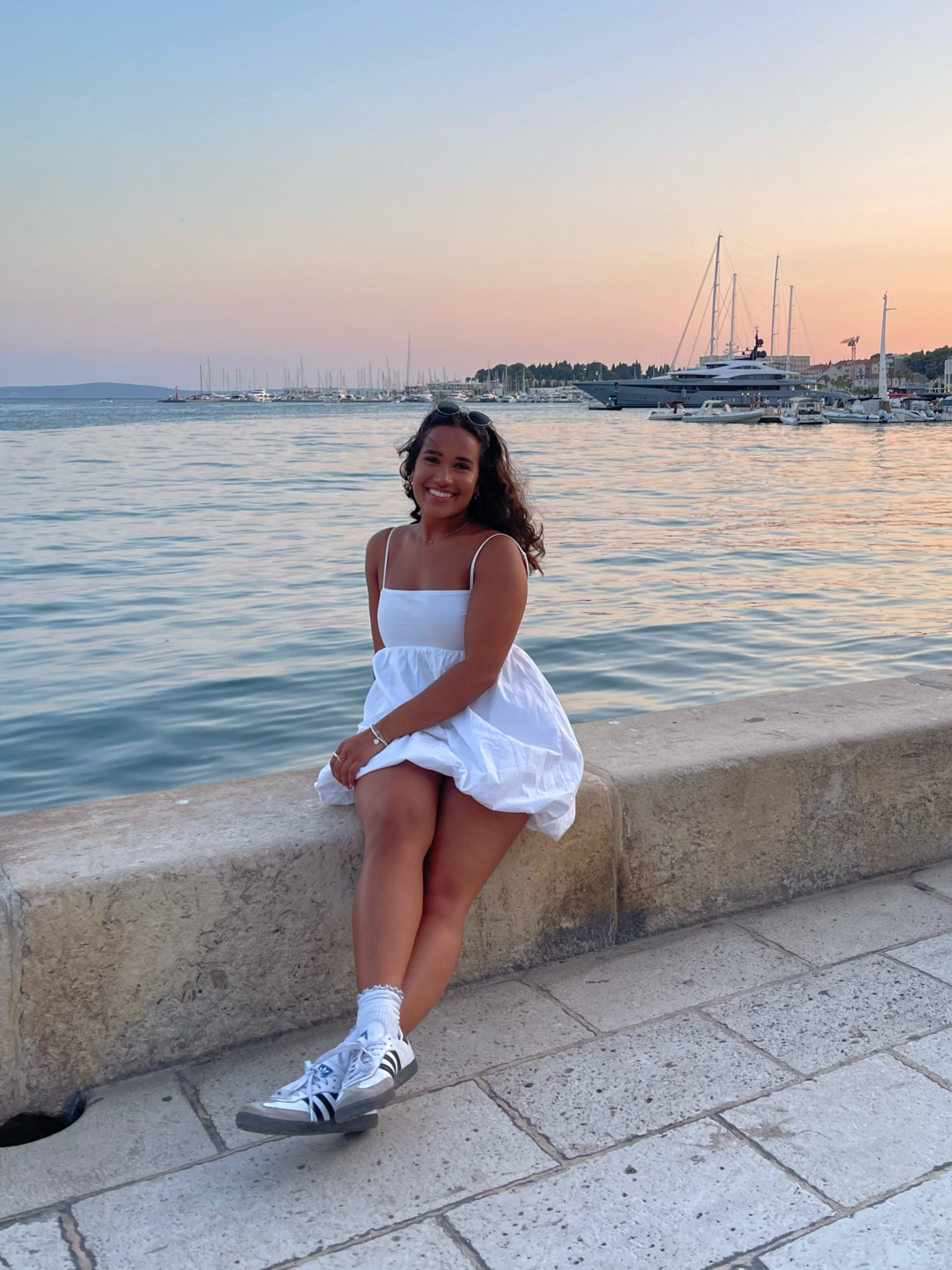 The cutest and best dress to travel in! 

Size: S

#aritzia #summerdress #whitedress #whitesummerdress #poofy #fluffy #poplindress 

#LTKcanada #LTKstyletip #LTKtravel