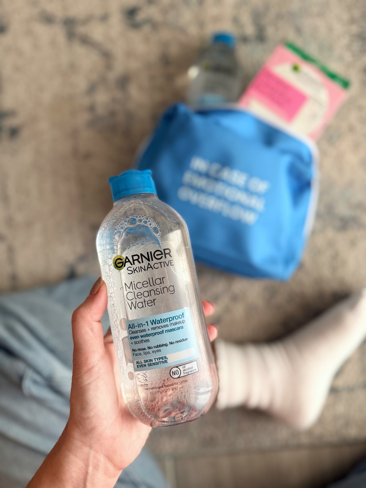 What’s my secret mom hack for taking care of my skin during this busy holiday season? 
.
GARNIER SKINACTIVE
Micellar Cleansing Water All-in-1 Waterproof Makeup Remover
.
At the end of the day, the last thing I want to do is my skincare routine. Thankfully, I have my Micellar Water that that removes my makeup and cleanses my skin all in one step so there is no excuse to not get it done. It’s my go to not only during this busy season, but year round because let’s face it, mom life can be exhausting. 

#LTKBeauty #LTKFindsUnder50 #LTKdayinmylife