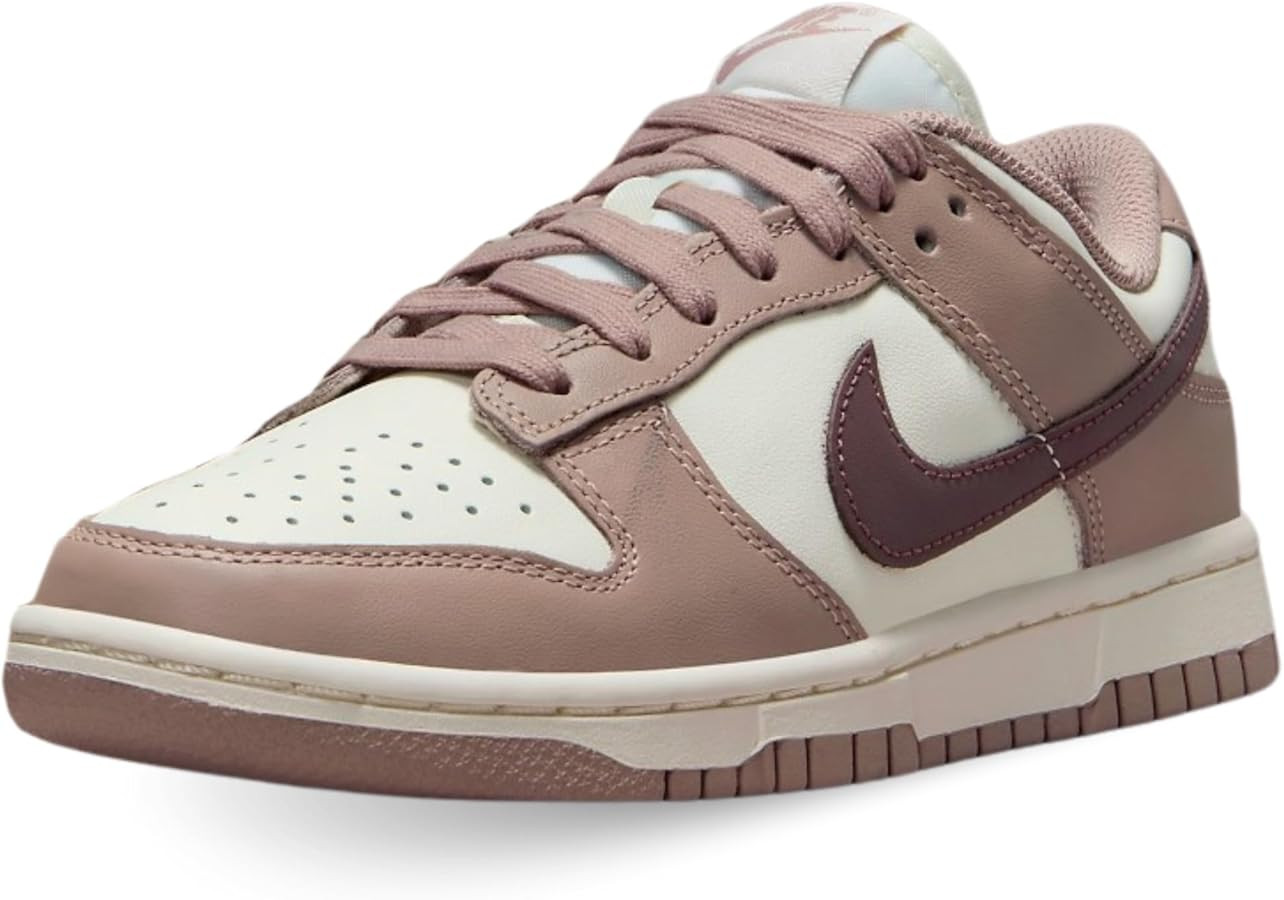 Nike Women's Dunk Low Sneaker | Amazon (US)