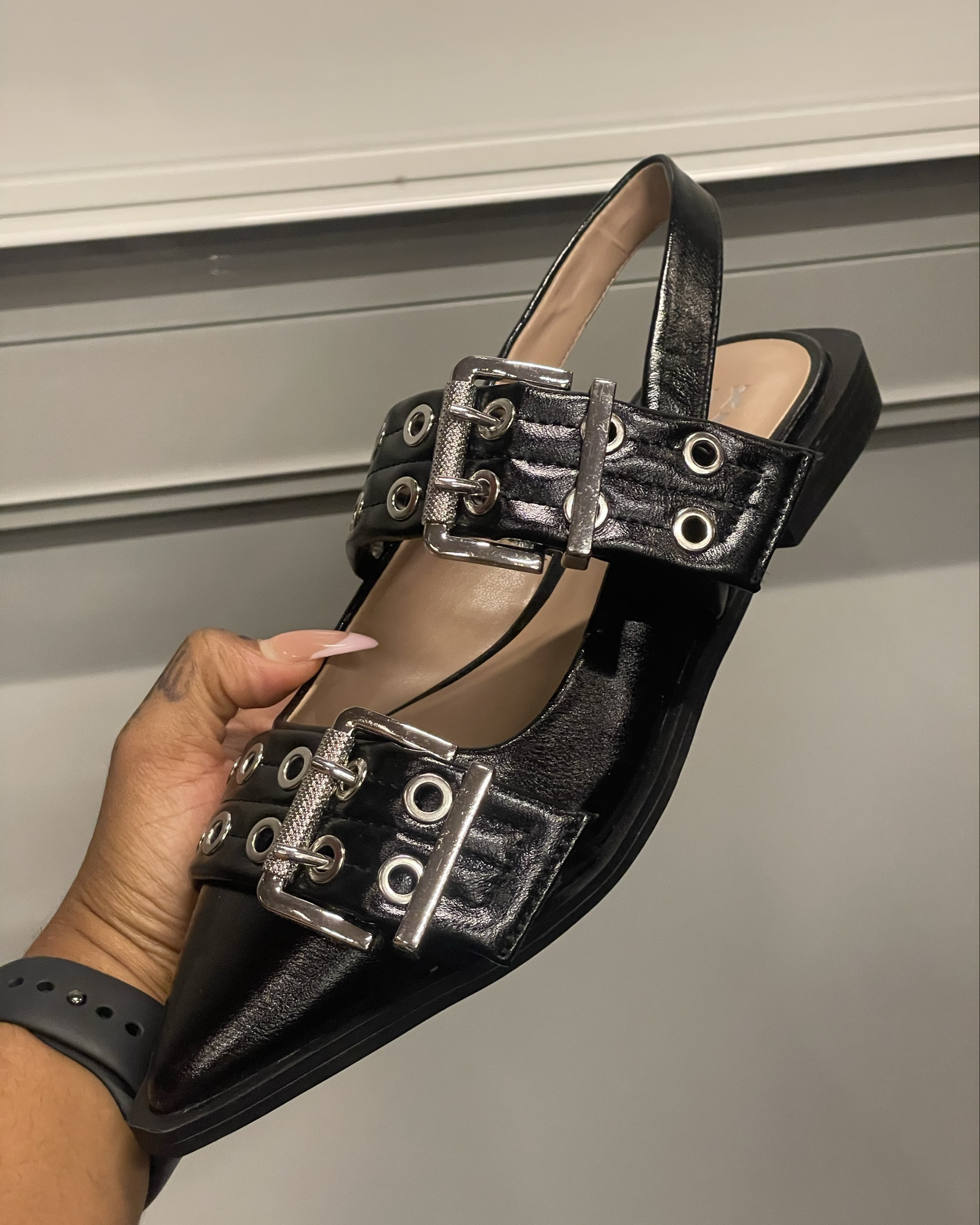 😍😍😍

#LTKFindsUnder50 #LTKShoeCrush #LTKStyleTip