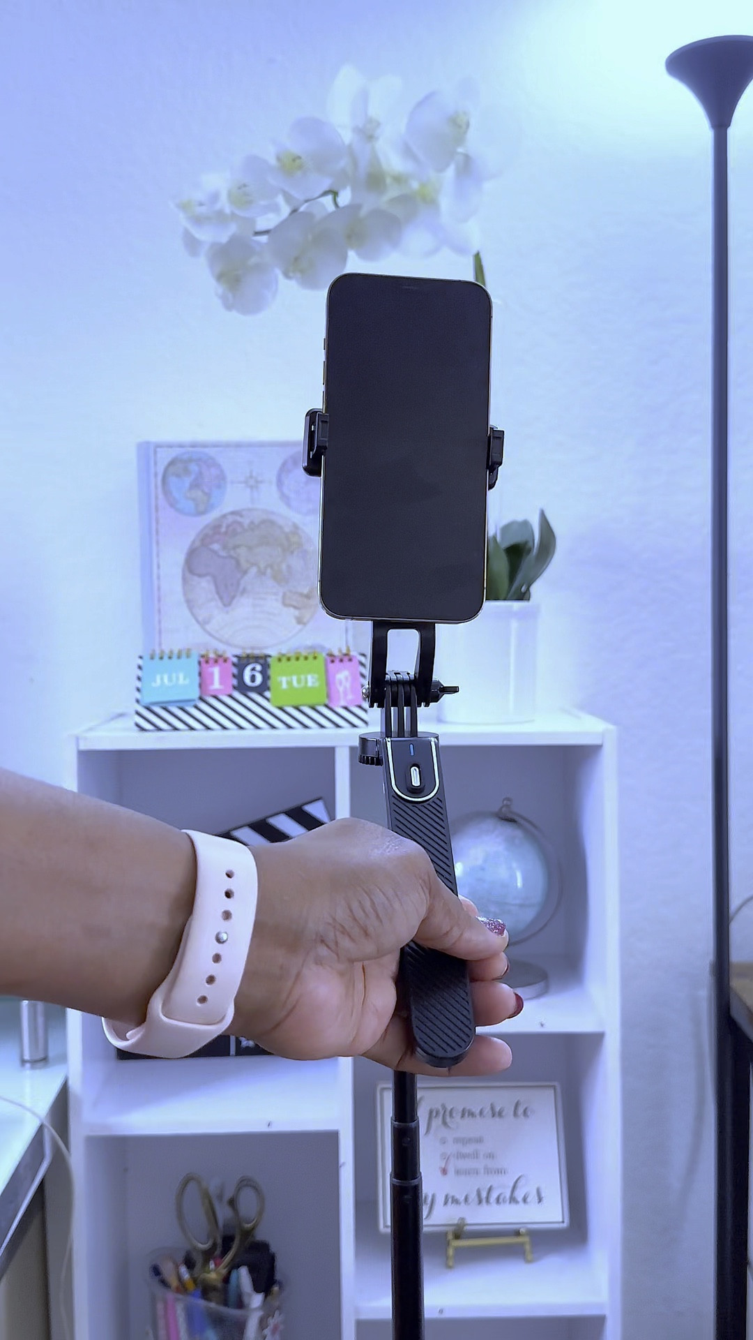 All my girlie need this versatile selfie stick for their content creation! This unique stick has four legs as supposed to the three legs normal ones and it works in 360 degree mode! I take it everywhere with me.  And it comes with a remote! It doesn’t leave my purse. I use it for everything! 

Comment SHOP below to receive a DM with the link to shop this post on my LTK ⬇ https://liketk.it/4LCtm Or shop the link in my bio! 



 Like, share, save this post for future inspiration and with your girlies, follow along for links to all my budget-friendly home decor and fashion ideas! 

Don’t forget to sign up to my Broadcast Chanel “Winsome & Friends” to get exclusive lightening deals you won’t want to miss out on. Tune in to my stories daily for new finds and updates! 

Shop Prime Day sale #LTKPrime  #ltkseasonal #ltkvideo #primeday #kitchenmusthaves #reelsinstagram #ltkvideo #ltksalealert #ltkhome #1111 #50 #satisfying #thatgirl #reelsinstagram

#LTKSaleAlert #LTKVideo #LTKHome