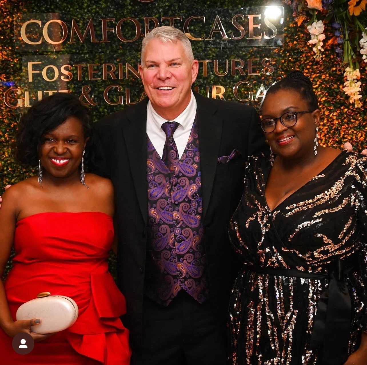 SecretsofYve: Please support  my nonprofit as I partner with the CEO & Founder of Comfort Cases Rob to provide menstrual support for youth in foster care! A recognized CNN Hero who has also been featured on multiple platforms including the @ellendegeneres show, Rob is committed to uplifting the experiences of children within the foster care system nationwide and globally, and we are excited about our partnership with him to assist with alleviating menstrual poverty and maintaining dignity. Above that, it is heartwarming to be in the presence of someone who is truly committed to seeing other human beings treated with respect, and is the epitome of compassion. Here’s to making a difference around the world together! 
Thank you for helping us support our mission to alleviate period/menstrual poverty & postpartum bleeding poverty. To see the work we’ve done since the pandemic, please visit www.patesifoundation.org @patesifdn #Secretsofyve #ltkgiftguide
Always humbled & thankful to have you here.. New posts daily at 3pm & 4:15pm EST. 
CEO: PATESI Global & PATESIfoundation.org
@secretsofyve : where beautiful meets practical, comfy meets style, affordable meets glam with a splash of splurge every now and then. I do LOVE a good sale and combining codes! #ltkstyletip #ltksalealert #ltkfamily #ltku #ltkfindsunder100 #ltkactive #ltkactive #ltkkids #ltkfindsunder50 #ltkover40 #ltkpetite #ltkplussize #ltkhome #ltkswim #ltkitbag #ltkwedding #ltkbaby #ltkshoecrush #ltkbeauty #ltkmidsize #ltktravel #ltkparties #ltkbump #ltkwatchnow #ltkxnsale secretsofyve 


#LTKMens #LTKWorkwear #LTKSeasonal