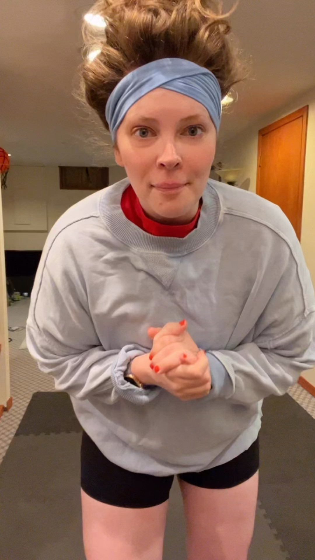 Workout fit from Monday! Aerie sweatshirts are the BEST! I usually always get a medium or a small and they still fit super oversized! 😍

#LTKfitnessgoals #LTKmorningroutine #LTKmomlife