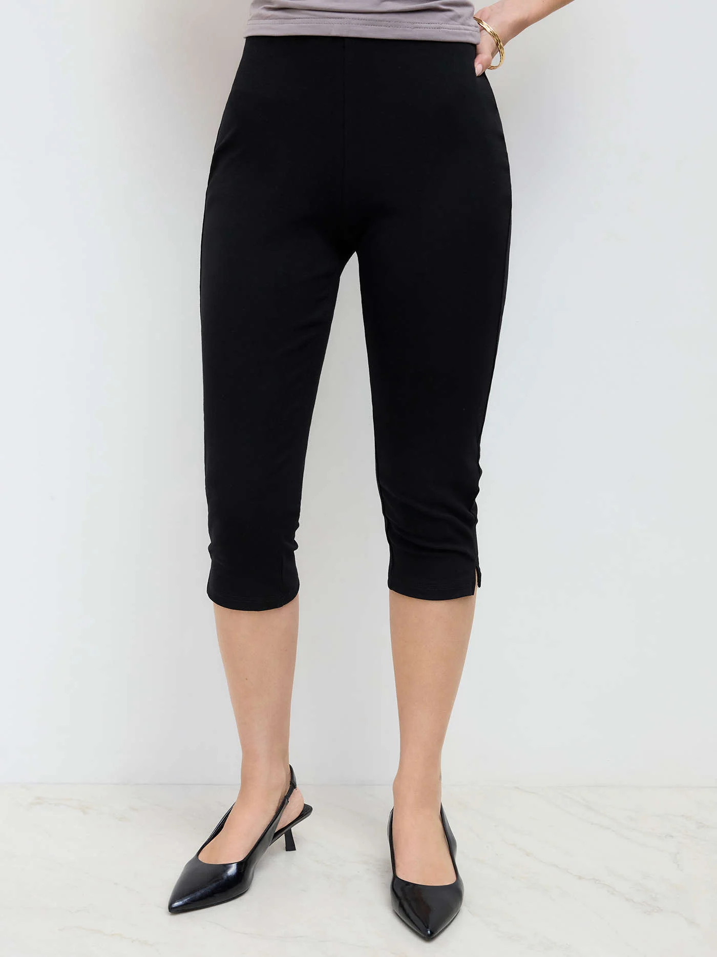Polka Dot Stretch Capri | Cider