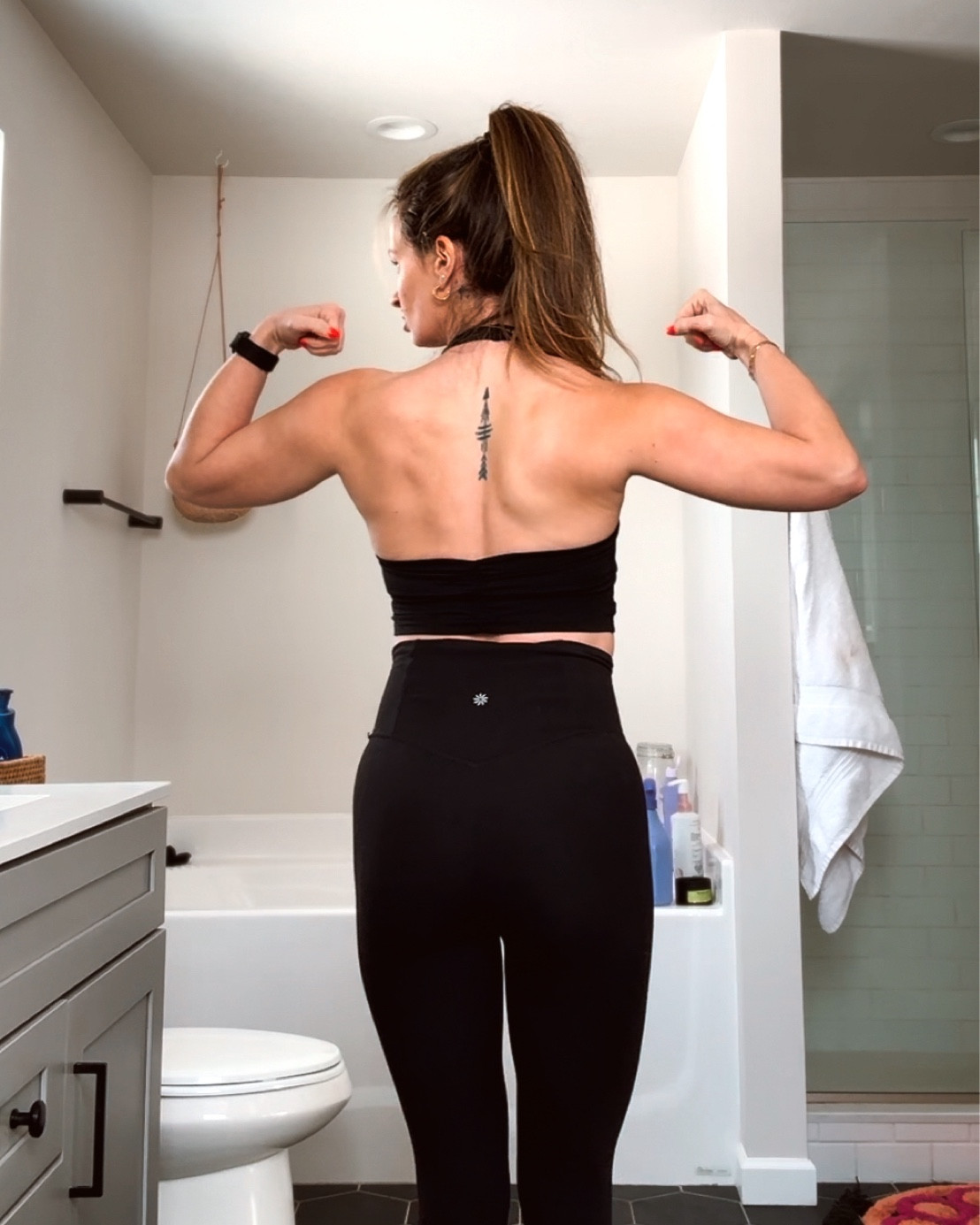 Favorite upper body day halter sports bra 😍

#LTKFindsUnder50 #LTKActive