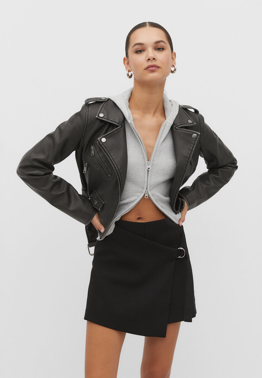 Skort met overslag en gesp | Stradivarius (NL)