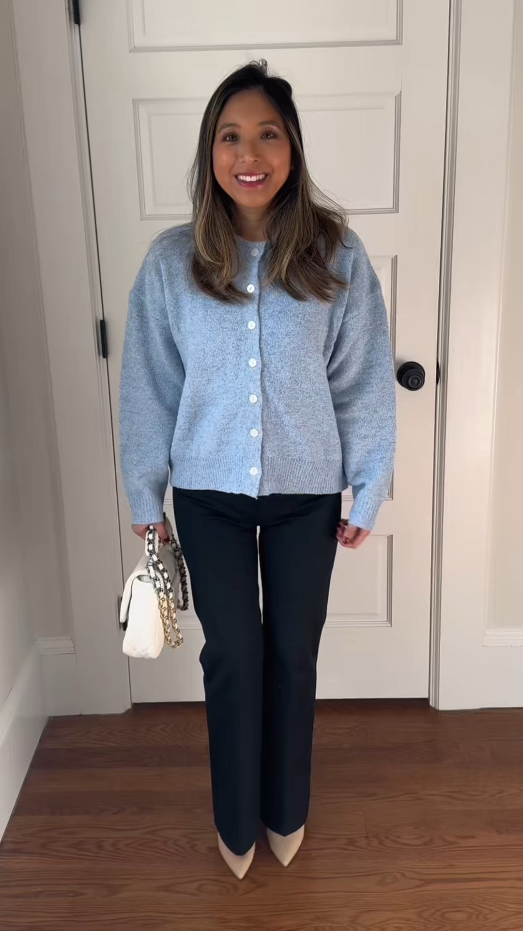 So impressed by this Amazon cardigan! It’s sooo soft and a thicker material so will keep you warm in the office. 🤗🙌🏻 I styled it two ways I would wear this to work for the corporate girlies 💻⌨️ #businesscasual #workwear #whattoweartowork #workootd #officeootd #cardiganstyle 

#LTKWorkwear #LTKootd