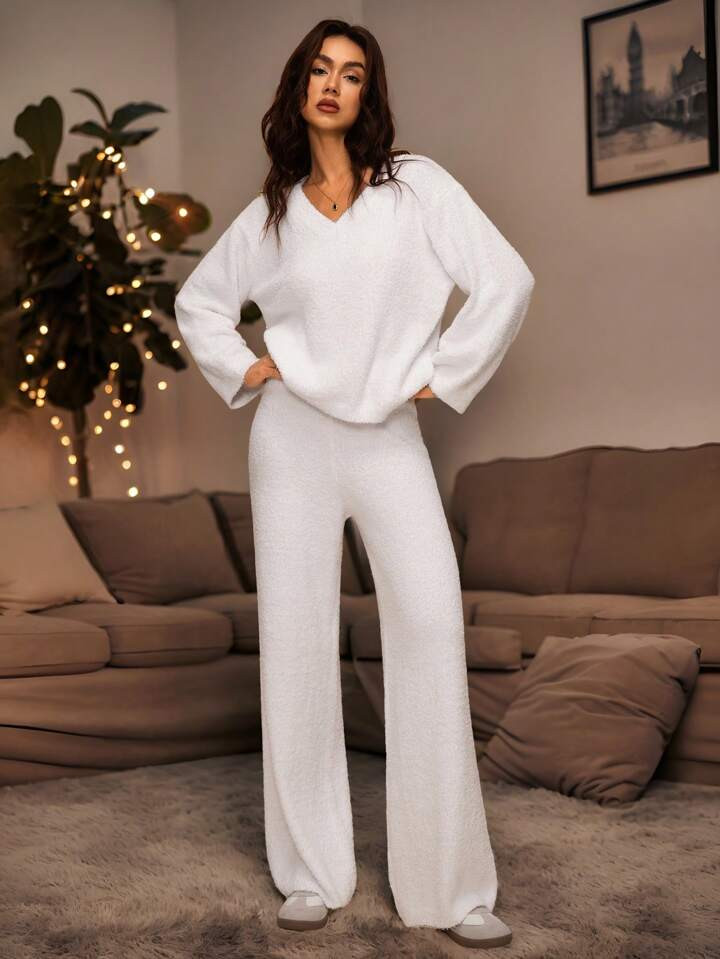 Forever 21 Women's Solid Color V-Neck Long Sleeve Simple Sweater, Casual For Daily Wear | SHEIN