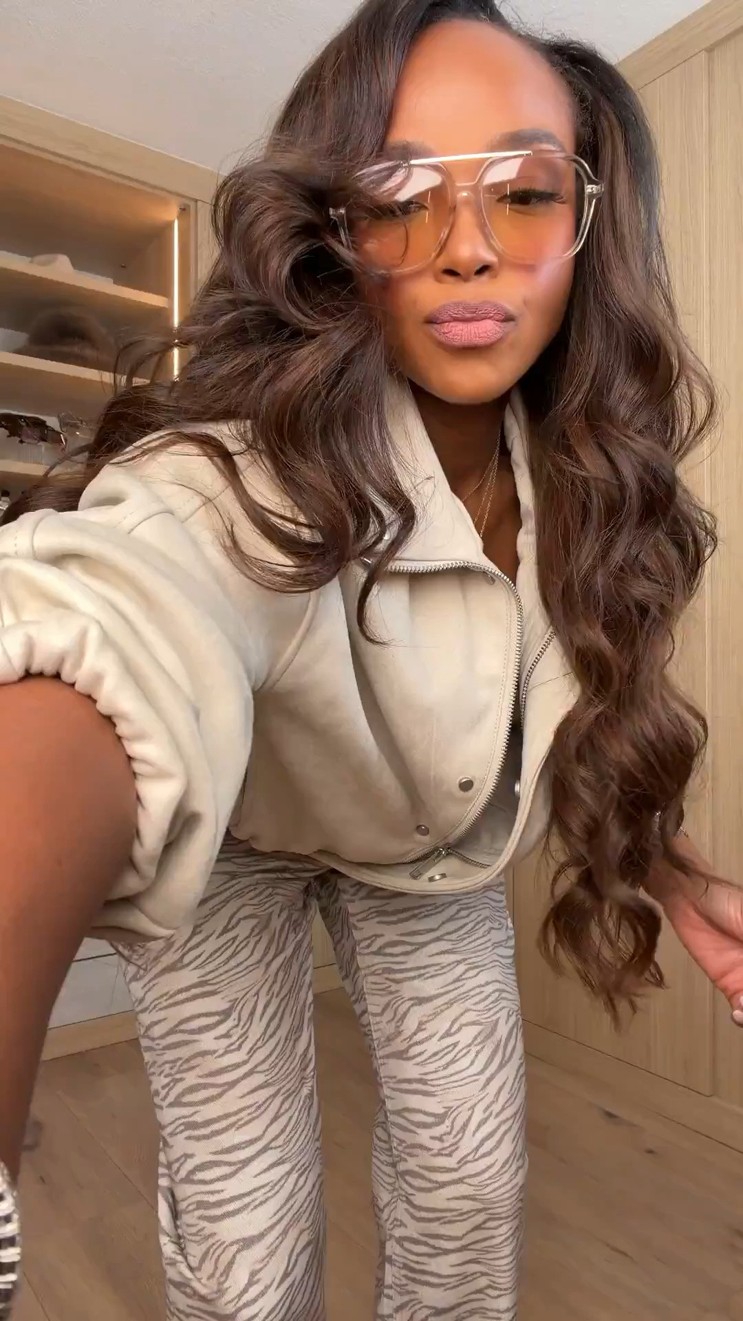 NEUTRALS, BUT NEVER BORING 🤎

This is such a good elevated casual fall look. The neutral jacket + zebra print pants give you that effortless statement moment without trying too hard. Perfect for brunch, shopping, travel days or a cute casual dinner.

neutral fall outfit, zebra print pants, statement pants outfit, fall jacket outfit, elevated casual style, brunch outfit women, neutral outfit inspiration, fall fashion women, printed pants outfit, casual chic outfit, transitional fall outfit, petite fall style

Wearing: Size Small | 5’4” | 140 lbs | 34D-27-40

📲 Download the FREE LTK app & follow me (@kirasfashionfinds) to shop the look.

#LTKPetite #LTKFall