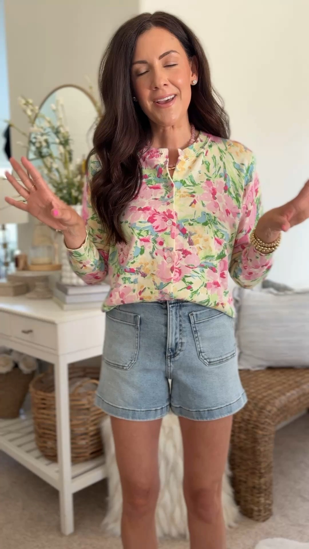 RESTOCKED! Walmart $25 cardigan that looks/feels like Jcrew. Wearing a medium

#LTKSeasonal #LTKootd #LTKSaleAlert