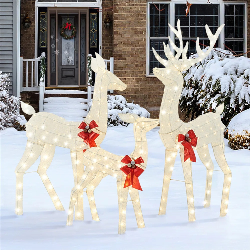 The Holiday Aisle® Weather Resistant Metal Outdoor Christmas Decoration & Reviews | Wayfair | Wayfair North America