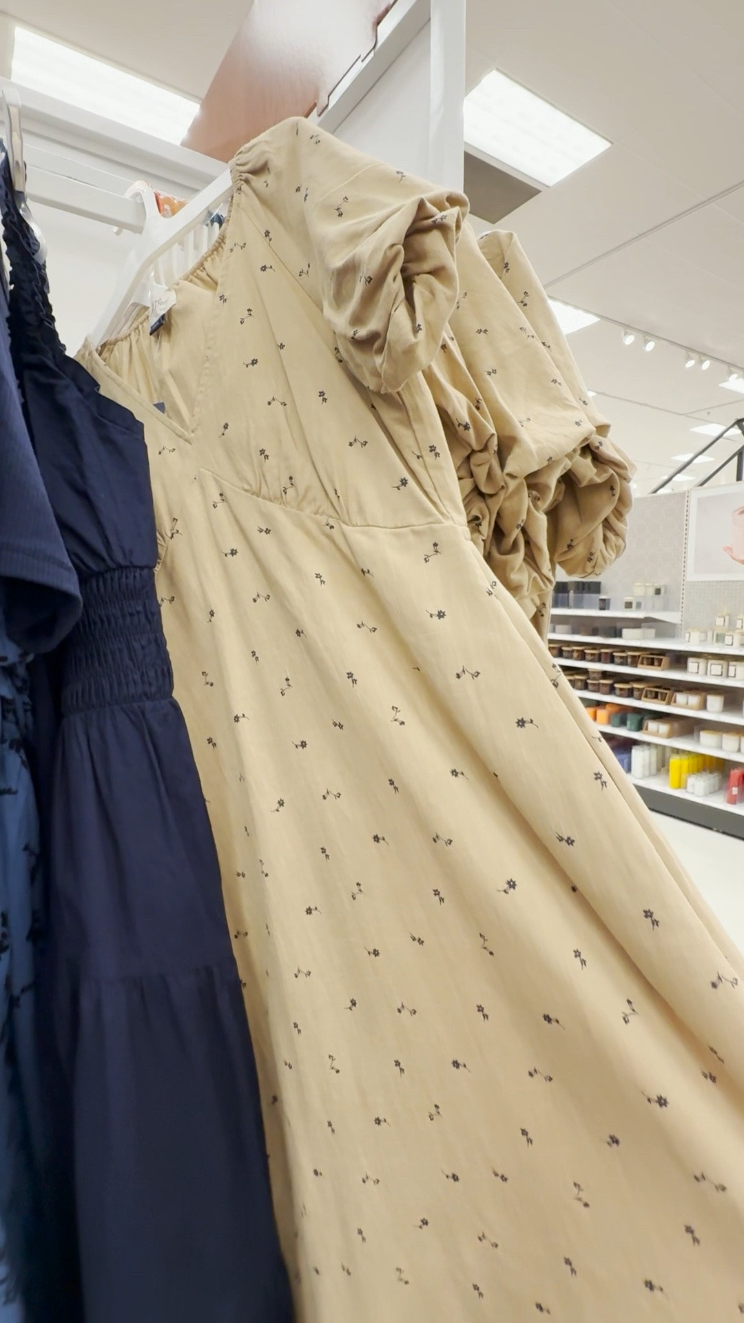 This floral-print sundress can be dressed up or down. ✨ It features the cutest puff sleeves, V-neck, side pockets, and midi length. Pair it with sandals, slip-ons, or sneakers. Available in two colors.

#summerdresses #tandress #dresseswithpockets #target #graduationdresses #summeroutfit #beachvacationoutfits #khakidress #vacationoutfitsbach #graduationguestoutfits #floraldress

#LTKPlusSize #LTKMidsize #LTKOver40