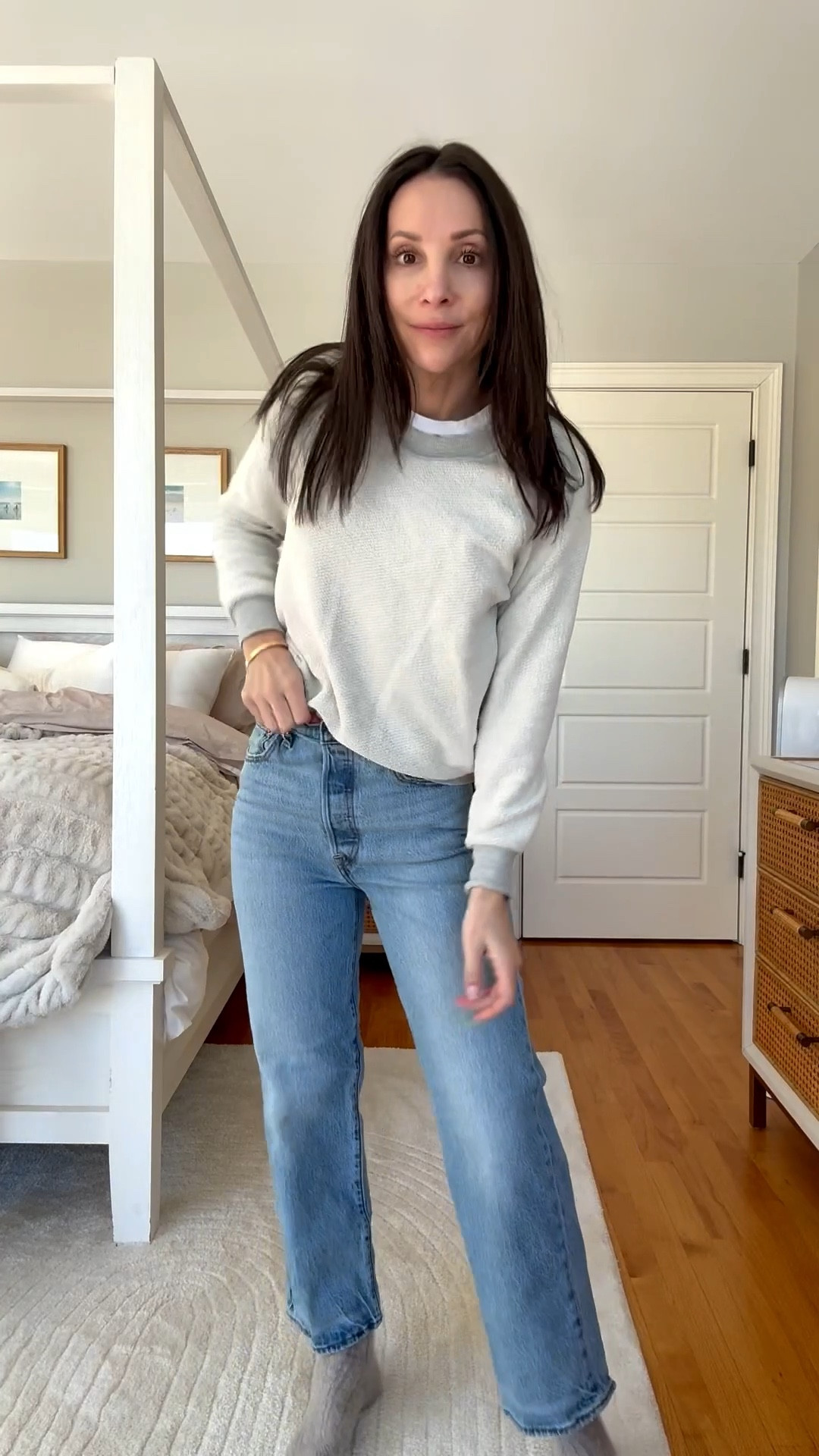 Xs in sweatshirt and tee. Size 26 in jeans. (I sized up one) 



#LTKgrwm #LTKootd #LTKdayinmylife