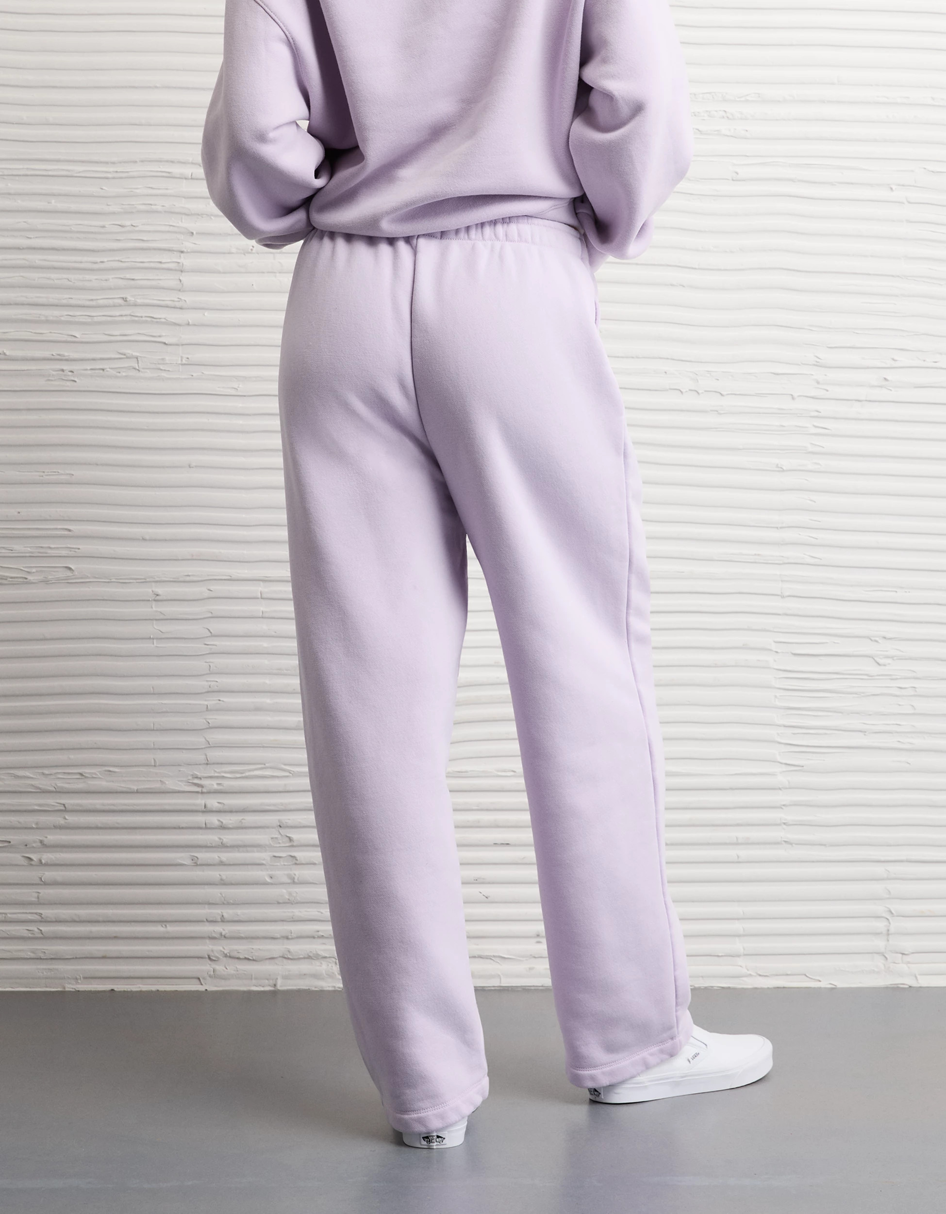 AE Everyday Luxe Barrel Sweatpant | American Eagle Outfitters (US & CA)