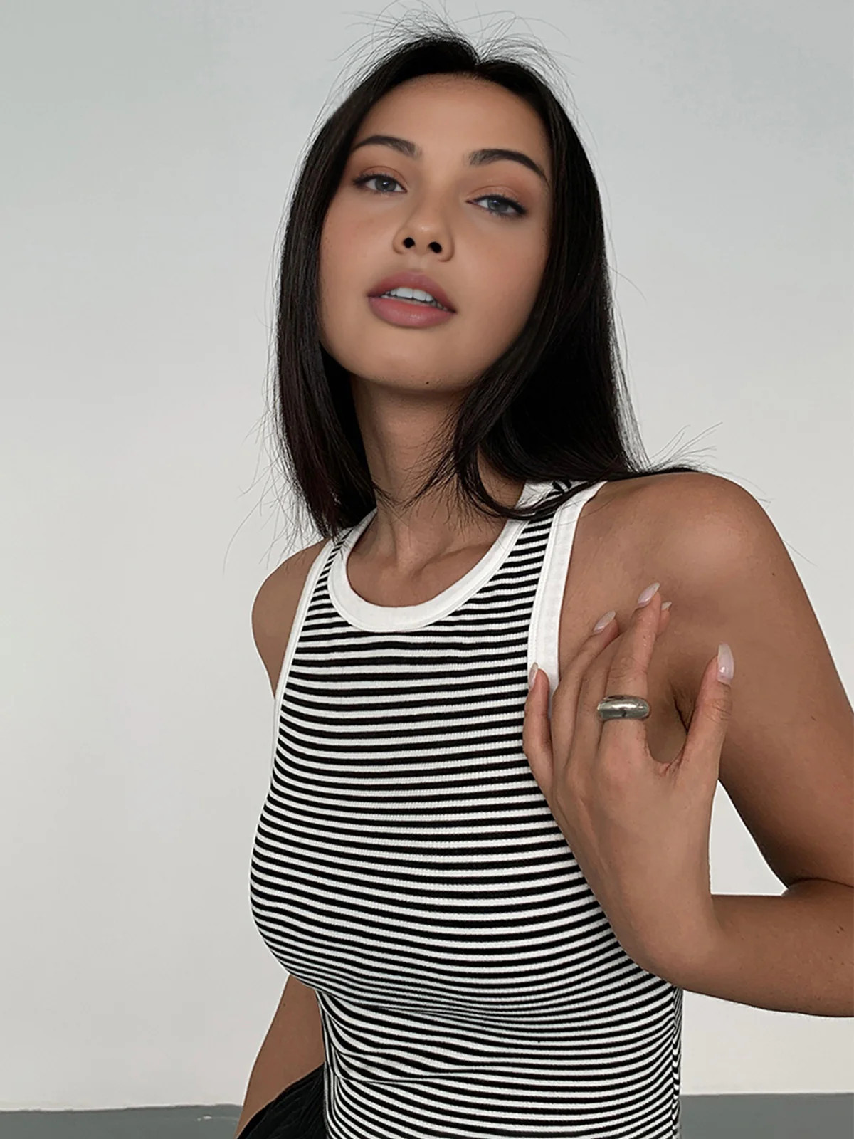 Striped Crew Neck Tank Top | Commense