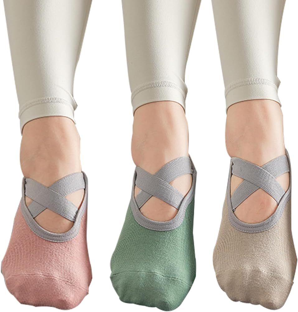 Scoohors Yoga Socks with Grips for Pilates, Ballet, Barre, Barefoot Non Slip 3 Pairs Socks for Wo... | Amazon (US)