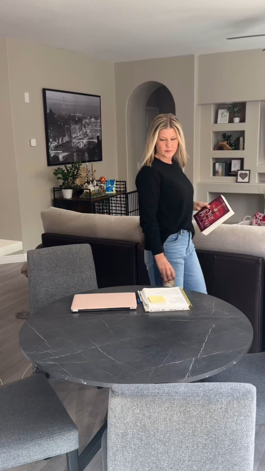 Dire Bound was a 2025 FAVORITE READ for me and now I’m counting down to FURY BOUND (book 2):

⚔️ Dark Academia
🐺 Bonded Wolves
🏰 Political Intrigue
🤫 Secrets

#LTKstorytime #LTKselfcare #LTKmomlife