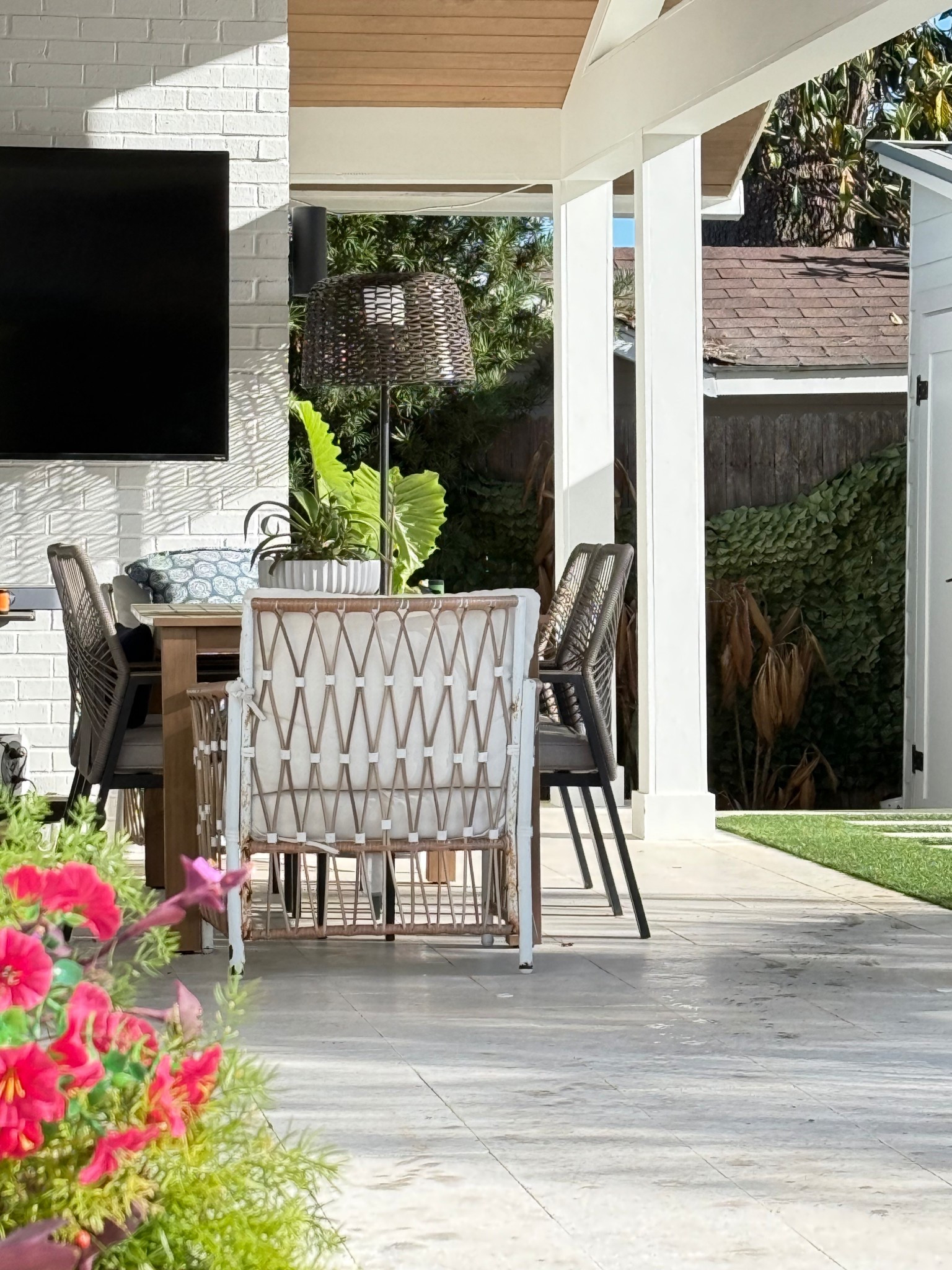 Serena & Lily look for less back porch lanai patio outdoor living furniture dining table Polywood alternative dining chairs backyard faux flowers 

#LTKHome #LTKSaleAlert #LTKSpringSale