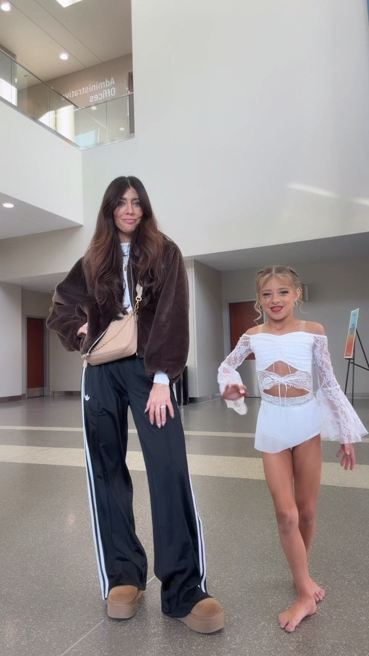 I have the size small in pants (tts) and xs in coat! 

#LTKFindsUnder100 #LTKootd #LTKgrwm