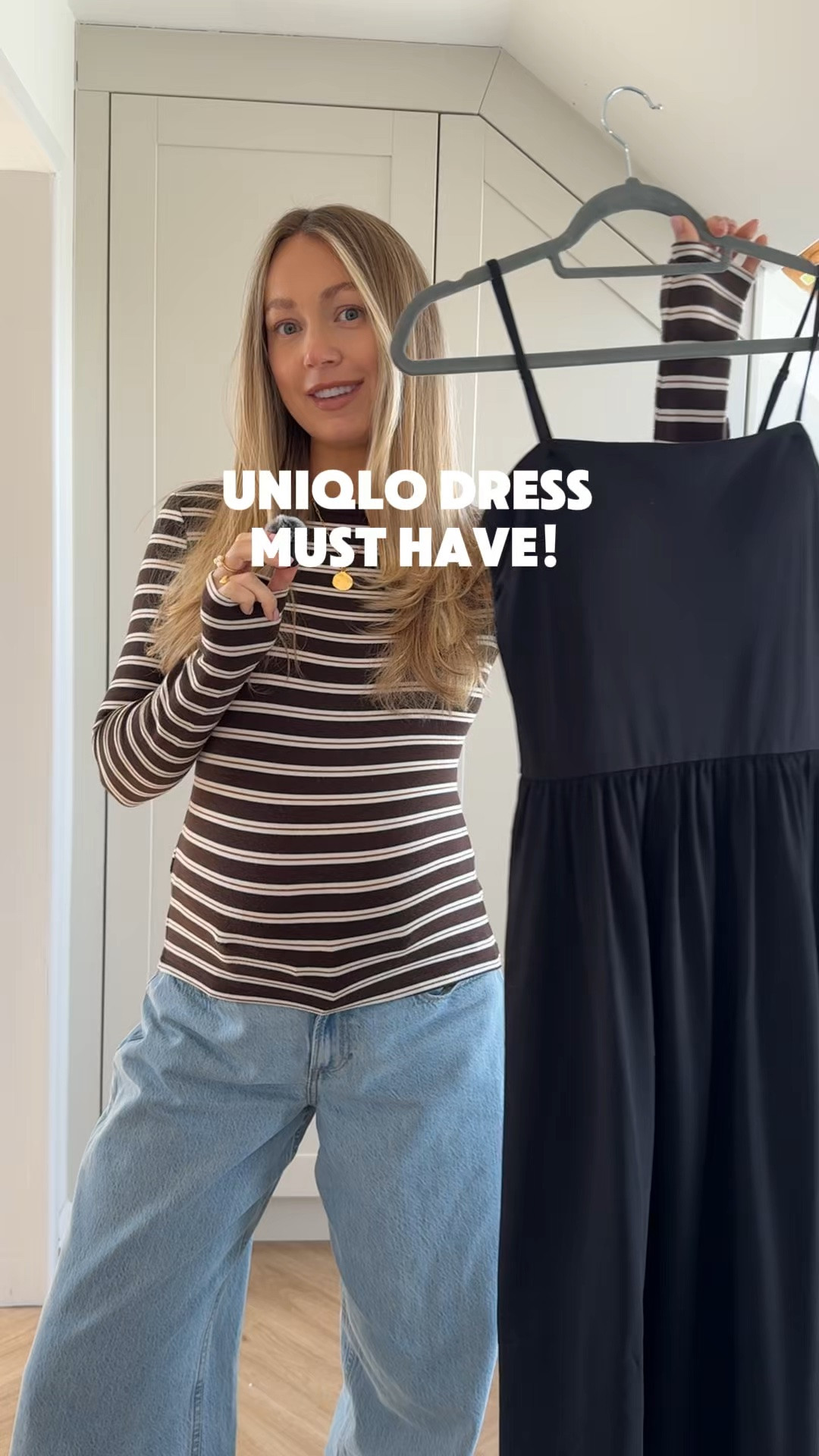 A must have dress for Spring/Summer!!! 🌞 Sooo soft & comfortable, plus a built in bra, in Uniqlos famous Airism fabric 🤝

*For reference I’m wearing a medium for pregnancy. Would usually wear a small in Uniqlo