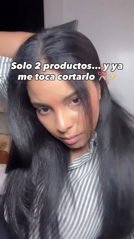 La prueba está aquí: solo 2 productos y mi pelo creció tanto que ya necesito un corte 🤍✨ 
#HairTransformation #HairGrowthResults #PeloLargo