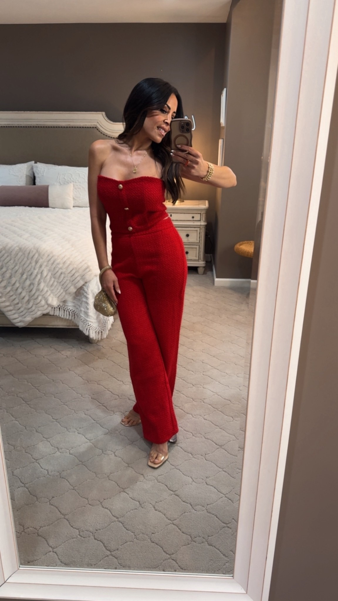Who doesn’t love a good set? This is perfect for wearing to the office holiday party and beyond! Makes a great anniversary dinner outfit, date night look, night out with the girls for cocktails look and even New Year’s Eve fit. Grab it now-it’s selling out! ❤️🌹🥰🙌🏻

#LTKootd #LTKOver40 #LTKHoliday