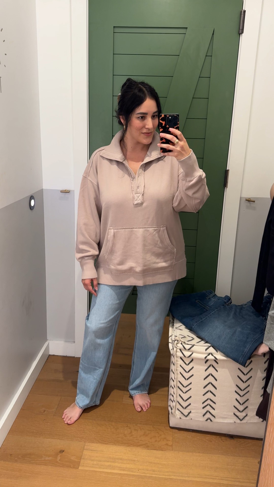 The comfiest sweater!!! Size down for a less oversized fit. And these jeans are the perfect fit 🤌🏽

Sweater // M
Jeans // 10

#LTKFindsUnder100