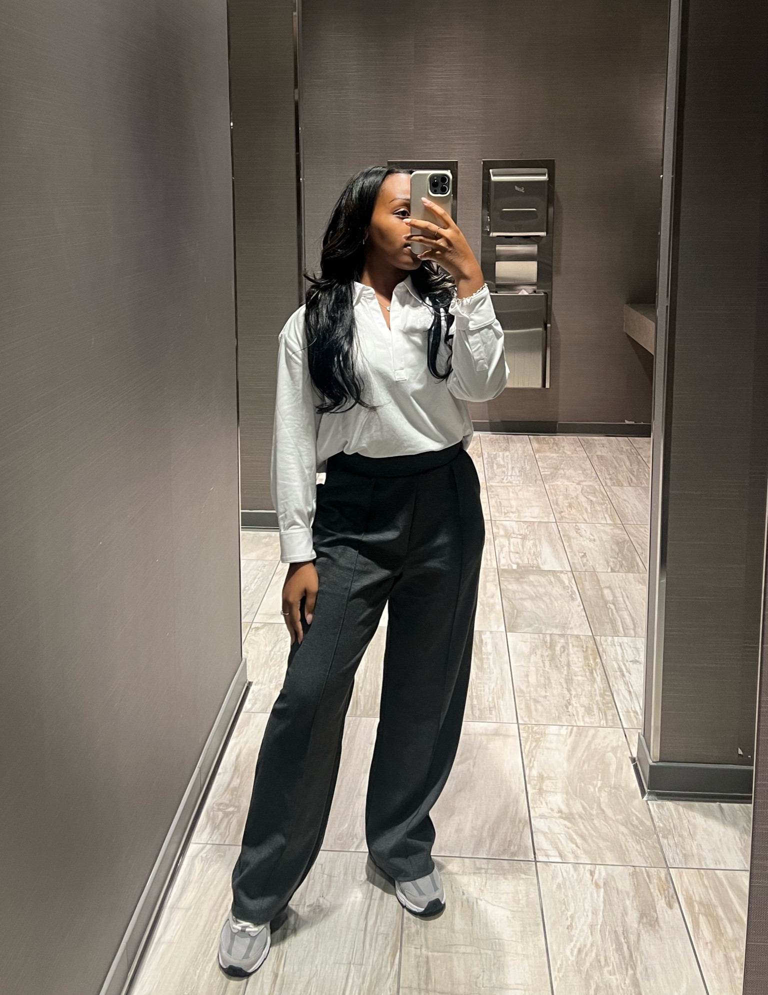 Workwear Wednesday🩶
•

•
Spanx Collared Long Sleeve Bodysuit, White Button Down, H&M Gray Wide Leg High Waisted Dress Trouser Pants, New Balance Grey and White 530 Sneakers, Work Outfit, Business Casual, Fall Outfit

#LTKstyletip #LTKworkwear