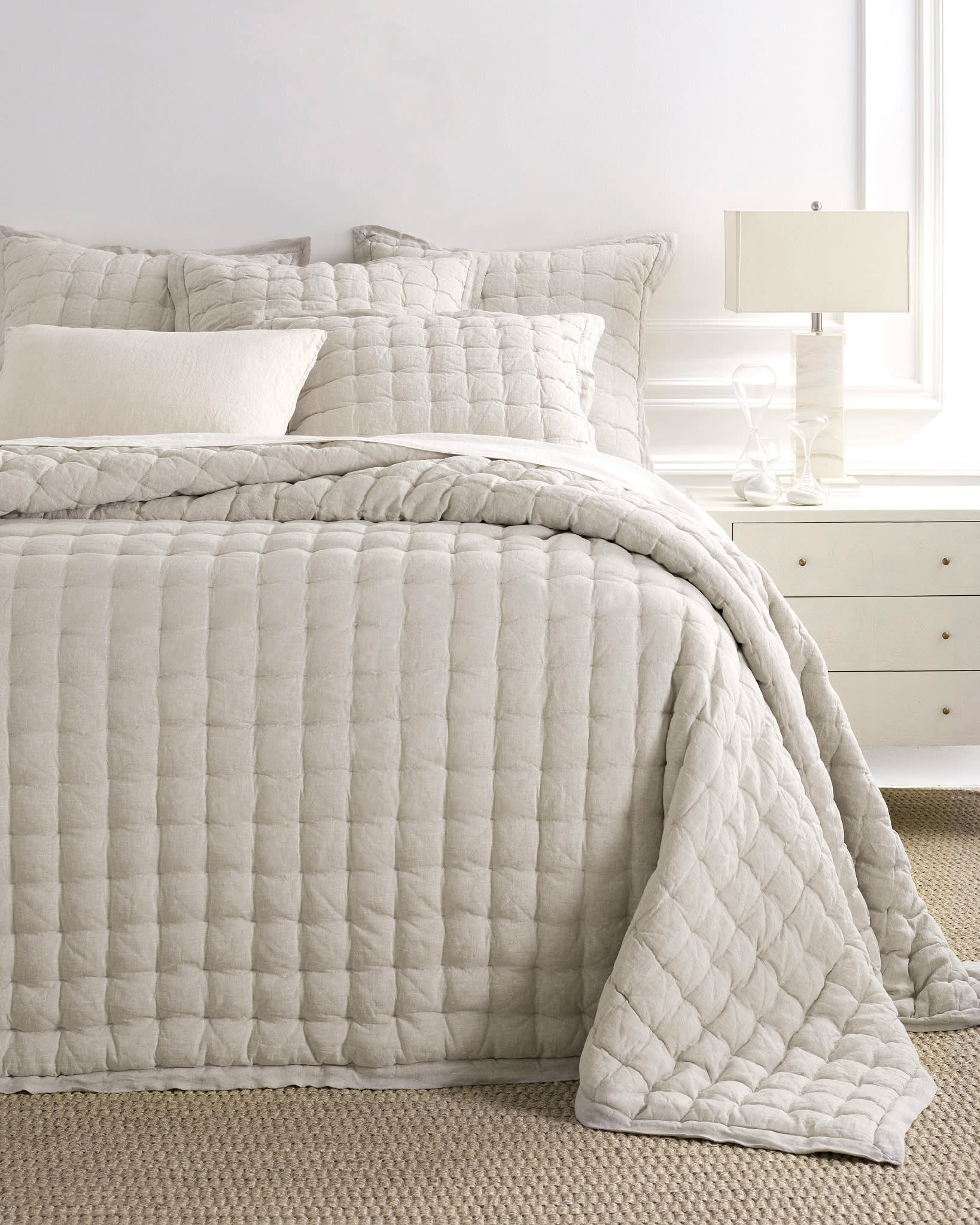 Lush Linen Natural Puff - Full/Queen | Annie Selke