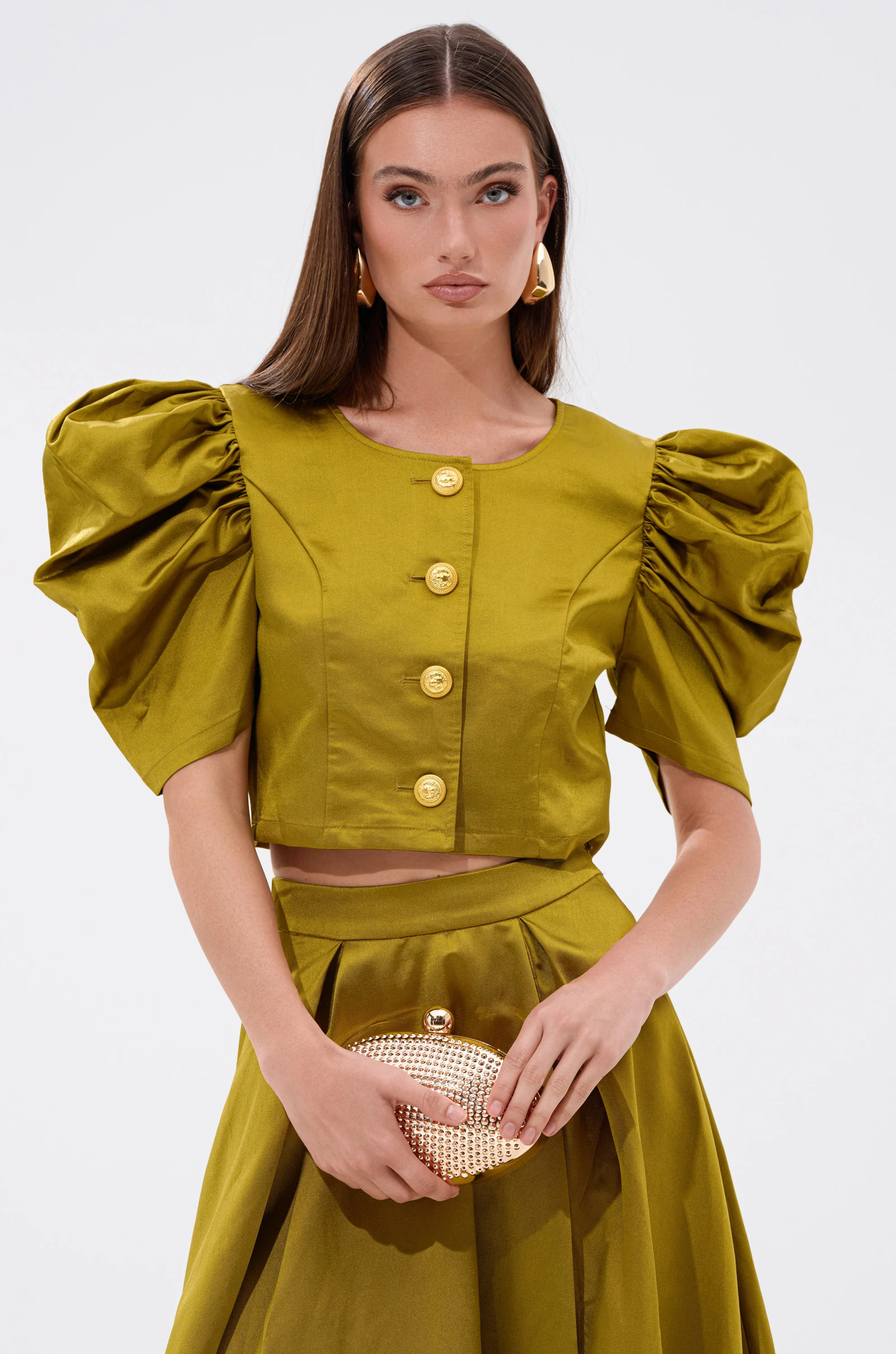 CHIC LADY BUTTON DOWN BLOUSE | AKIRA