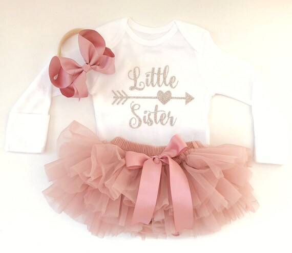 Little sister outfit, baby girl coming home outfit, little sister shirt, baby girl, newborn girl ... | Etsy (US)