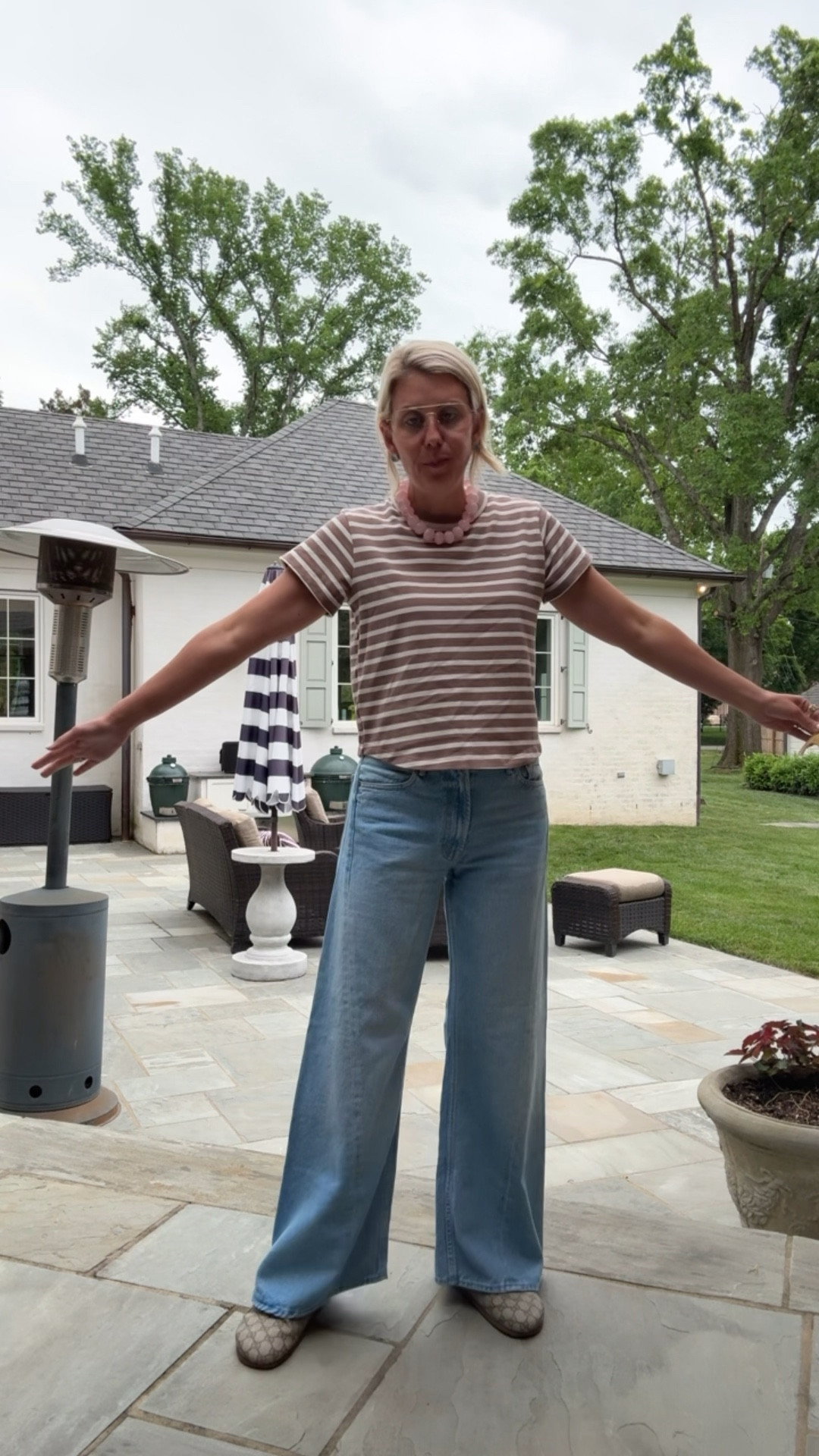 26 petite in these is such a yes! Ok girls, several colors and yes they come in petite and regular… they are so good but do sell out so hurry!

I’m in 26 petite jeans, xs tee!

#LTKdayinmylife #LTKootd #LTKstorytime