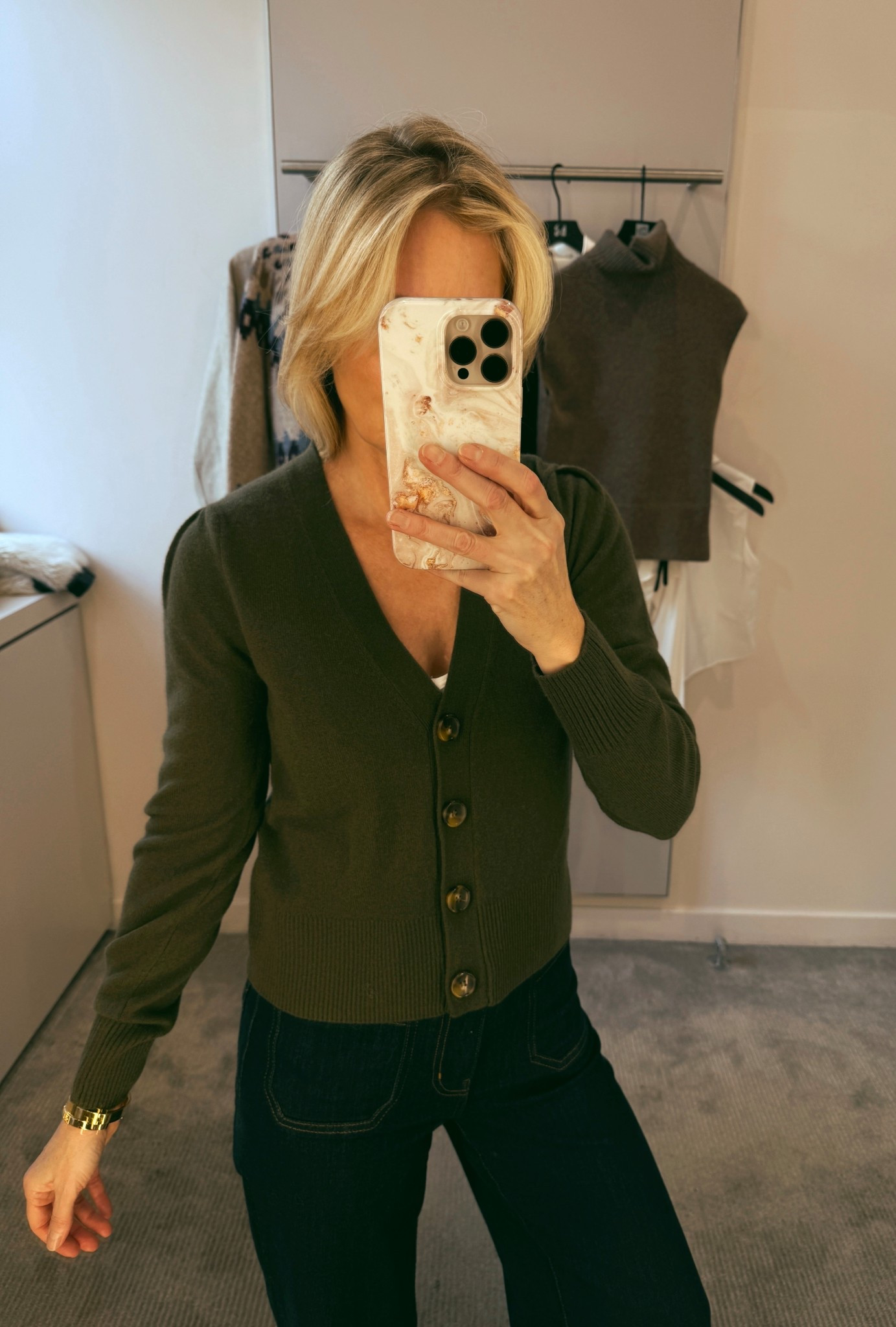 I love this timeless and elegant green cashmere cardigan. 

 Use Code: BFRIGCSF:
• Spend $150, Get a $75 Gift Card
• Spend $500, Get a $125 Gift Card
• Spend $1,000, Get a $250 Gift Card
• Spend $3,000, Get a $750 Gift Card

#LTKCyberWeek #LTKSeasonal #LTKHoliday