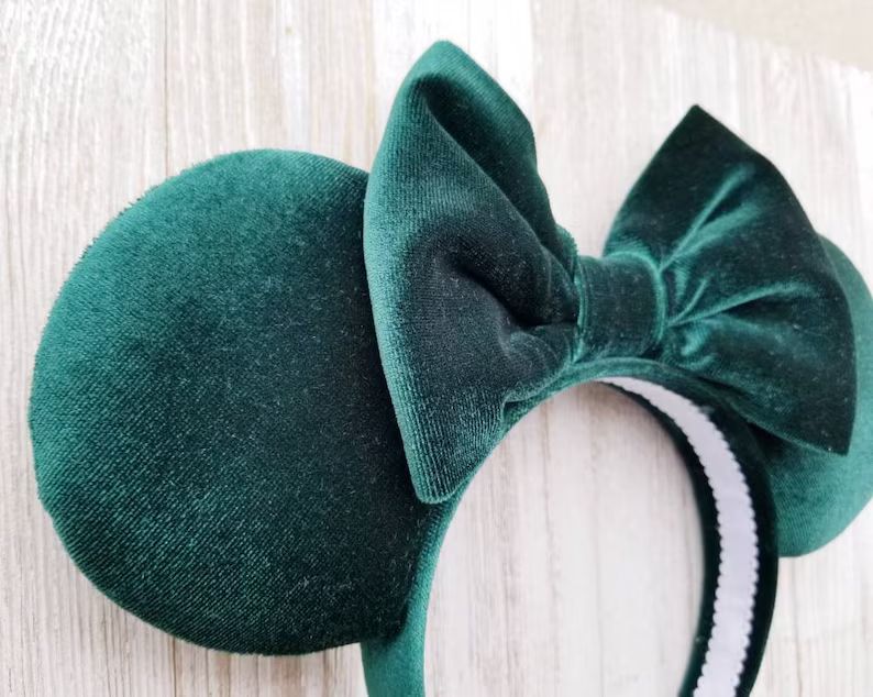 Green Velvet Minnie Ears Holiday Minnie Ears Christmas - Etsy | Etsy (US)