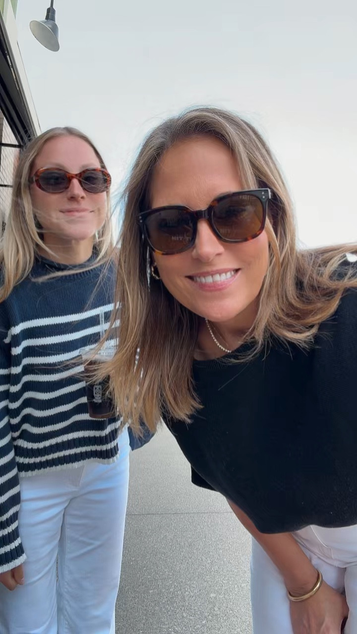 Breakfast with my girls OOTD! Here is what we are all wearing for our back to work, back to studying, off to meetings! s

#LTKMidsize #LTKootd #LTKOver40