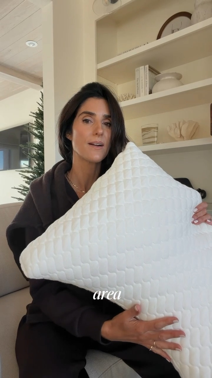 If you’ve tried a million pillows… and still hate them. I found us the best pillow! It has over 10K reviews so I’m definitely not the only one that loves it! #stylinbyaylin #aylin #amazon #pillow 

#LTKOver40 #LTKBeauty #LTKselfcare