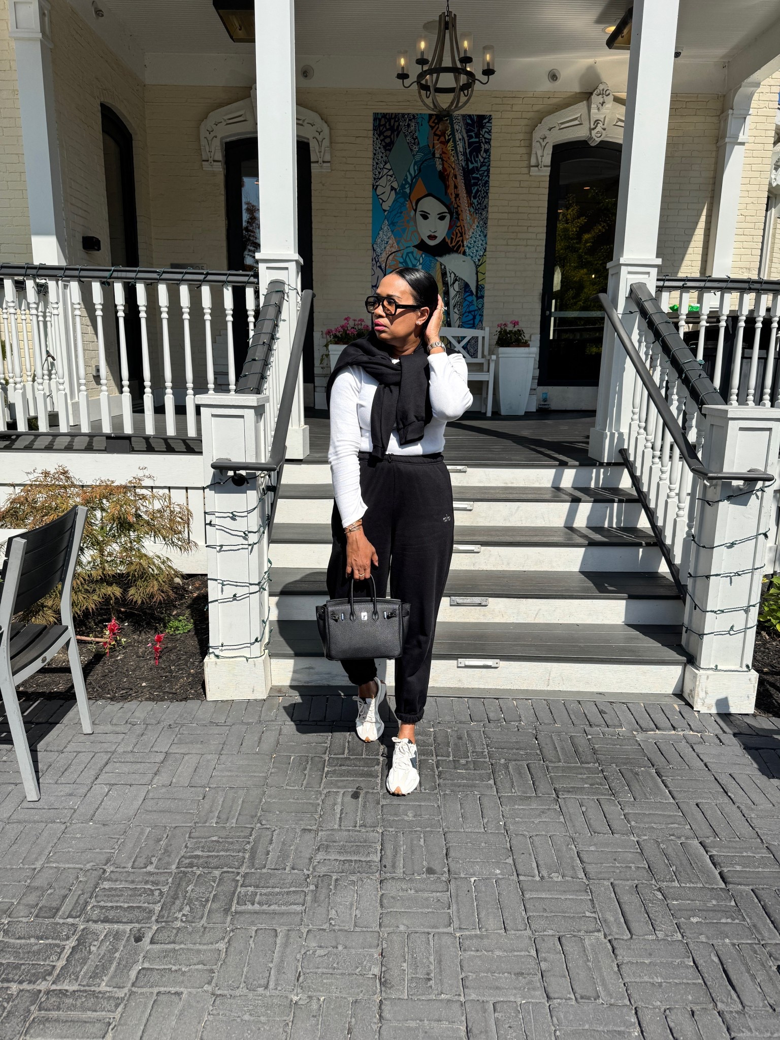 Black-and-white layering with sneakers and a structured bag. Minimal but polished, perfect for coffee runs or casual meetings.

#LTKStyleTip #LTKOver40