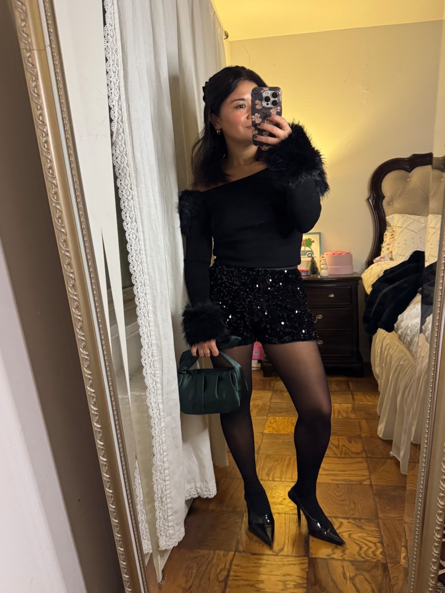 holiday outfit 

#LTKHoliday #LTKFindsUnder50 #LTKootd