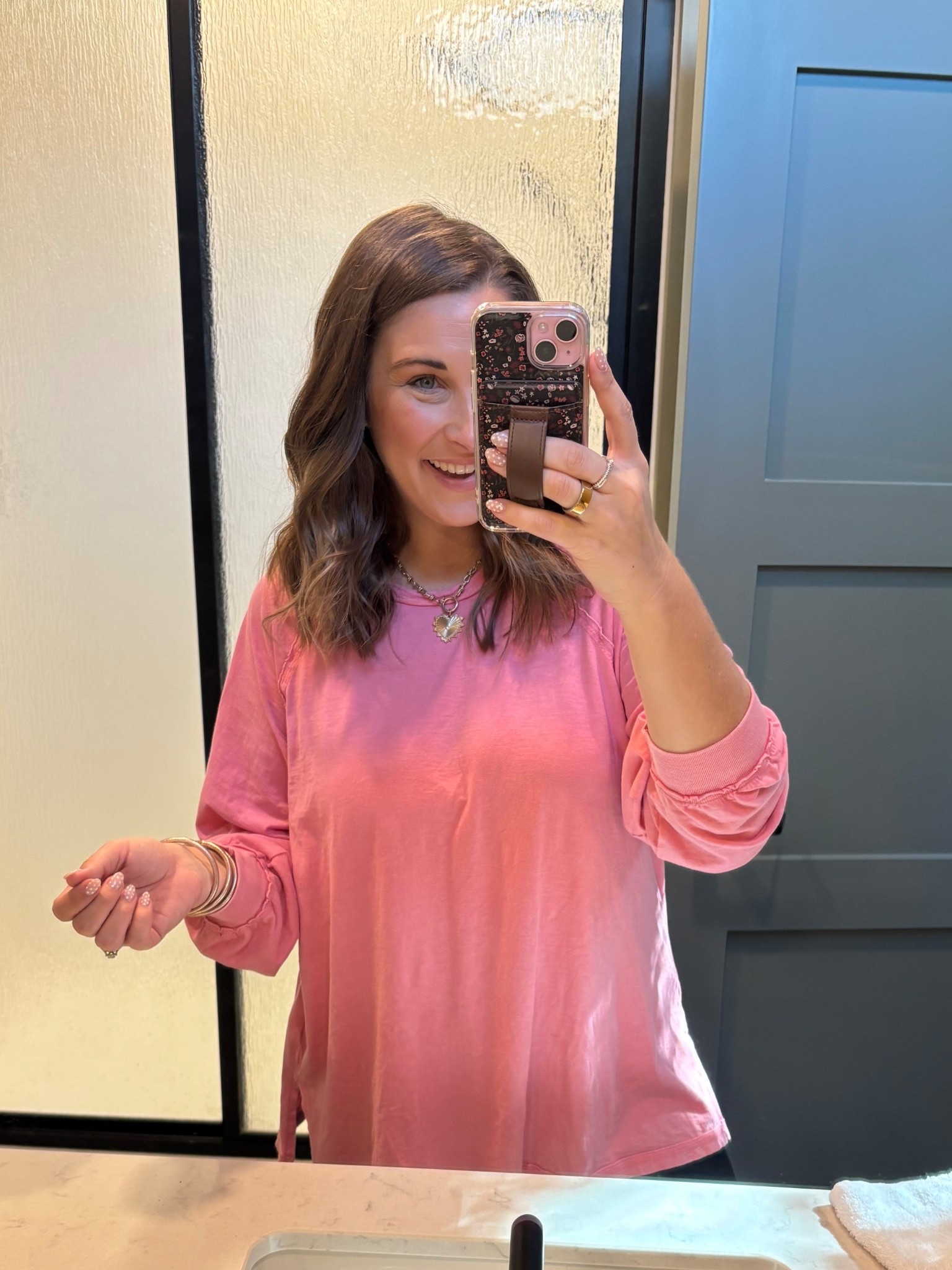 One of my favorite comfy tees! Perfect for layering 🩷

TTS- medium 
Casual mom outfit 
Winter basics 

#LTKdayinmylife #LTKMidsize #LTKootd