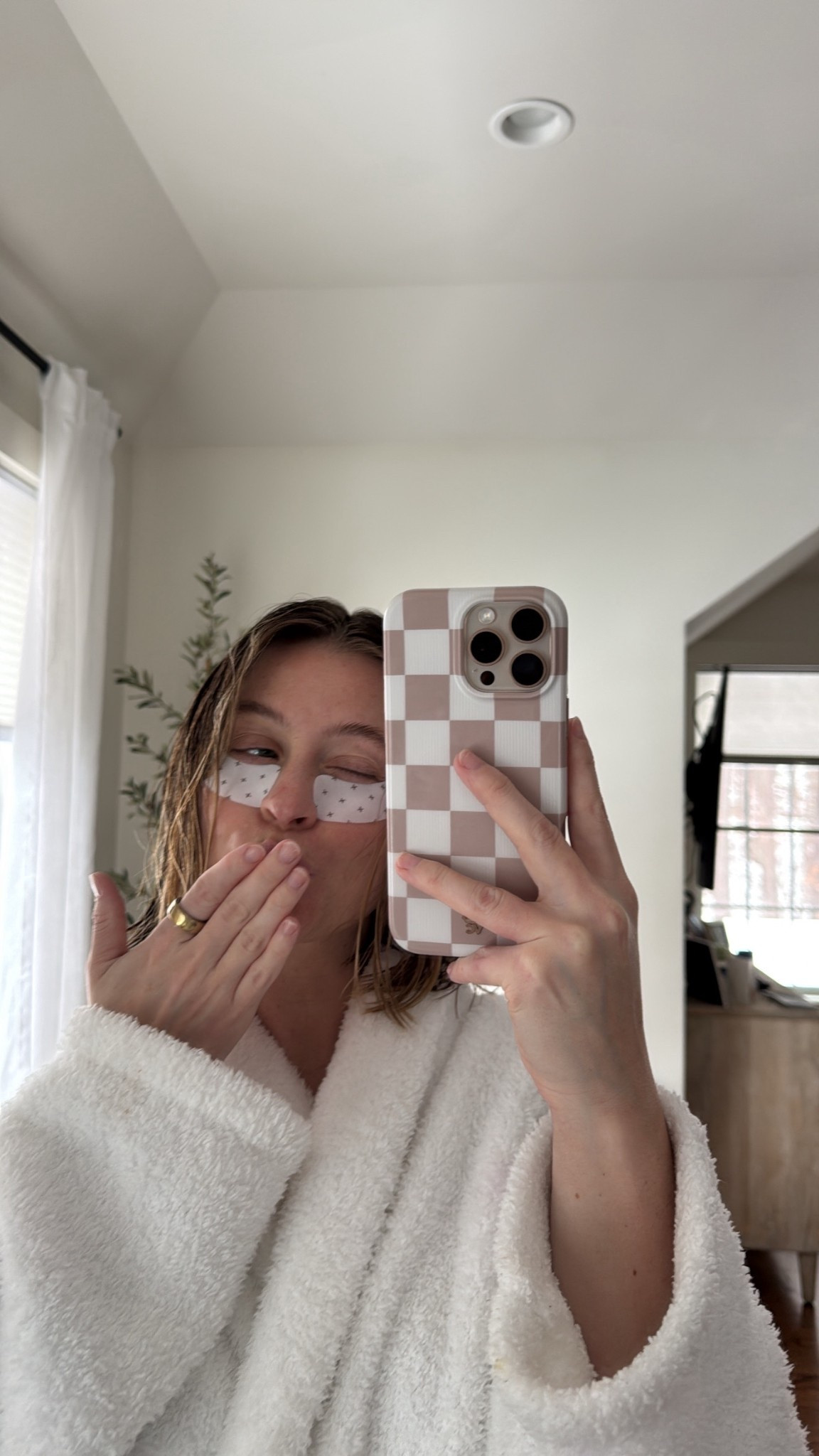 Fresh out the shower!! These eye patches are life giving and can’t live without my Barefoot Dreams robe 

#LTKgrwm #LTKBeauty #LTKselfcare