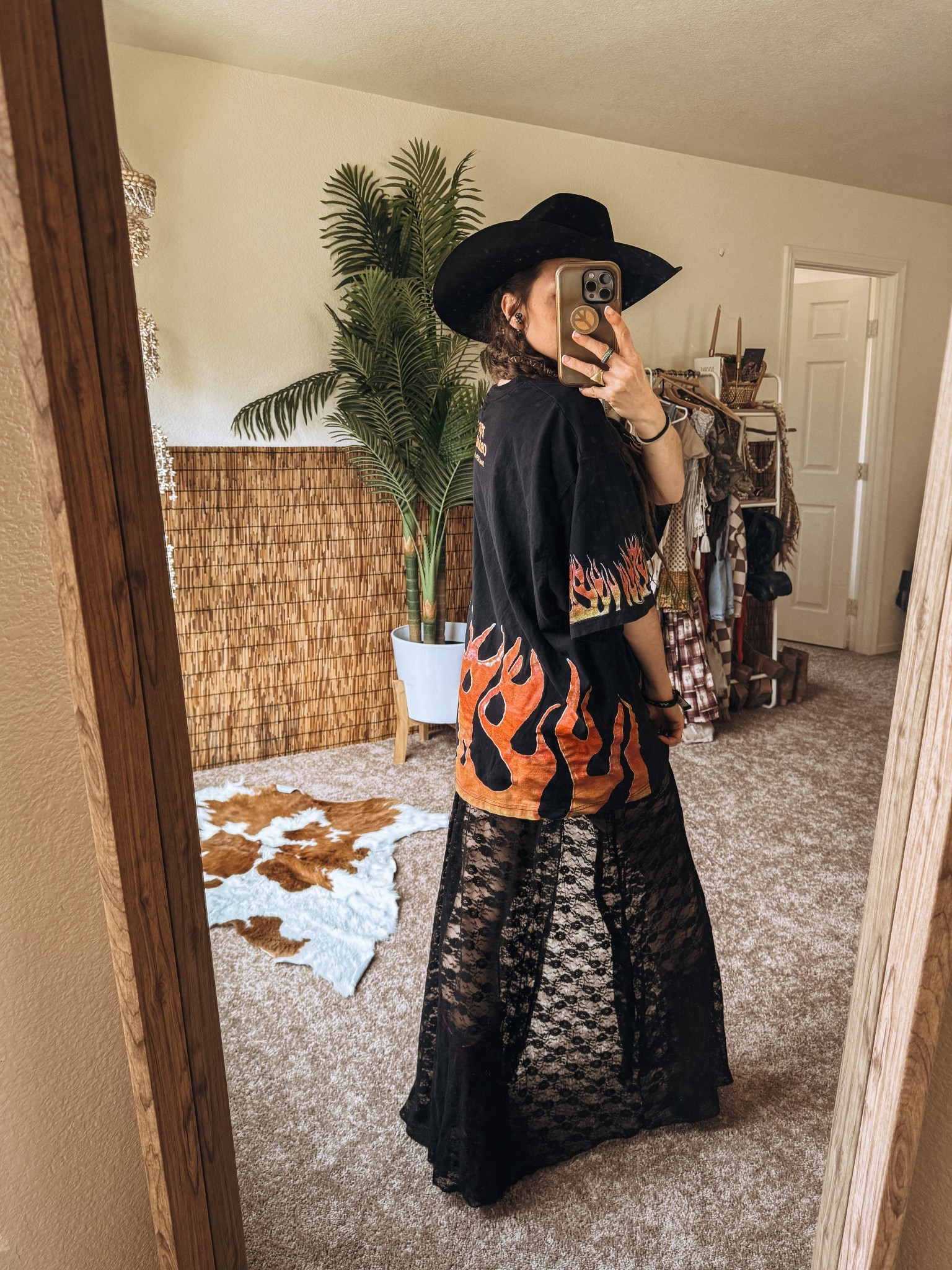 Alt western for fall ❤️‍🔥

#LTKSeasonal #LTKStyleTip #LTKFindsUnder100
