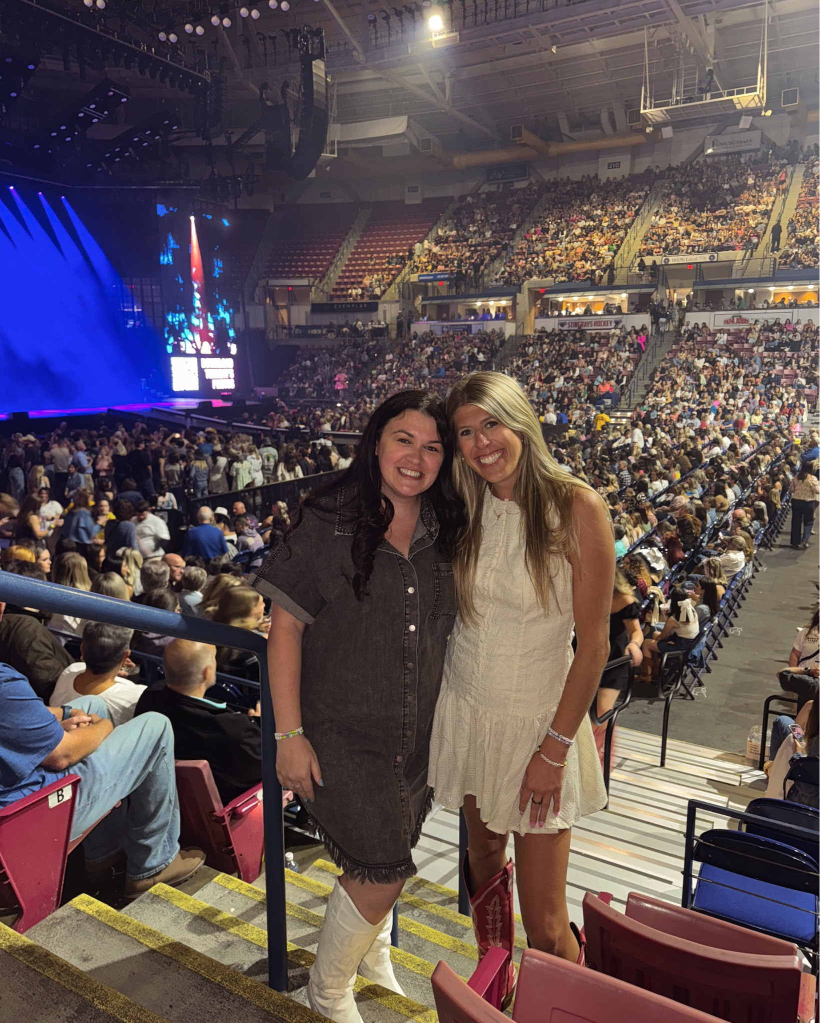 Country Concert Outfit Inspo ✨

Festival | Summer Outfit | Summer Concert

#LTKStyleTip #LTKSeasonal #LTKFestival