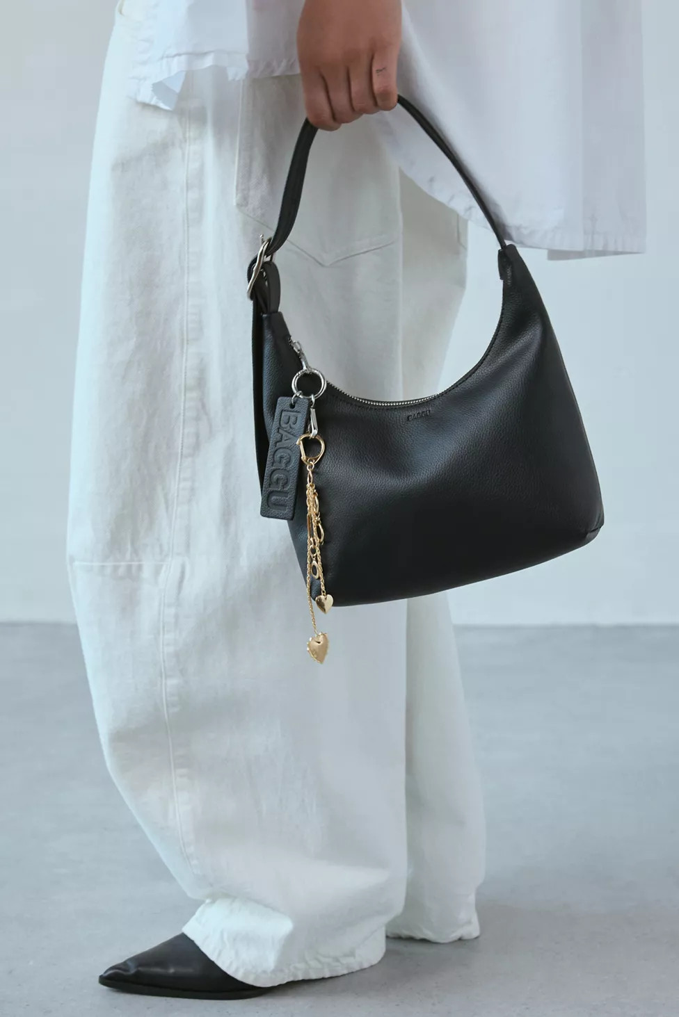 BAGGU Mini Recycled Leather Shoulder Bag | Urban Outfitters (US and RoW)